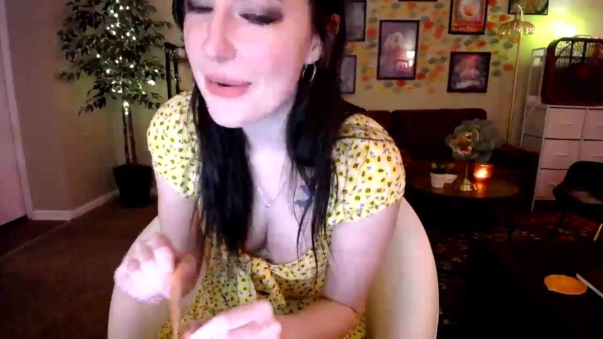 Gallery image thumbnail from Sphenoids's myfreecams stream on, 01/30/2026, 02:52 image 10 of 20