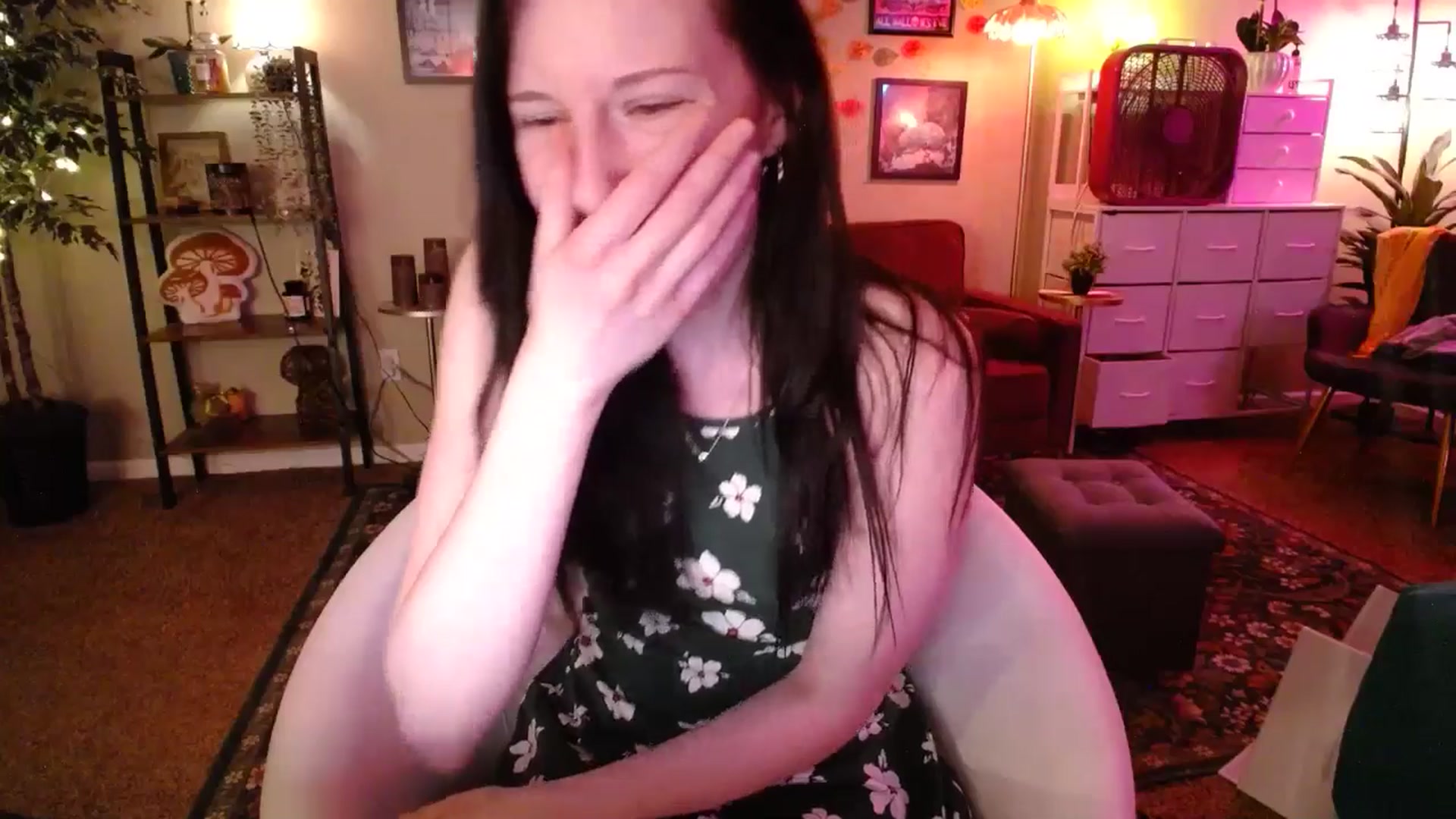 Gallery image thumbnail from Sphenoids's myfreecams stream on, 05/09/2026, 03:37 image 15 of 20