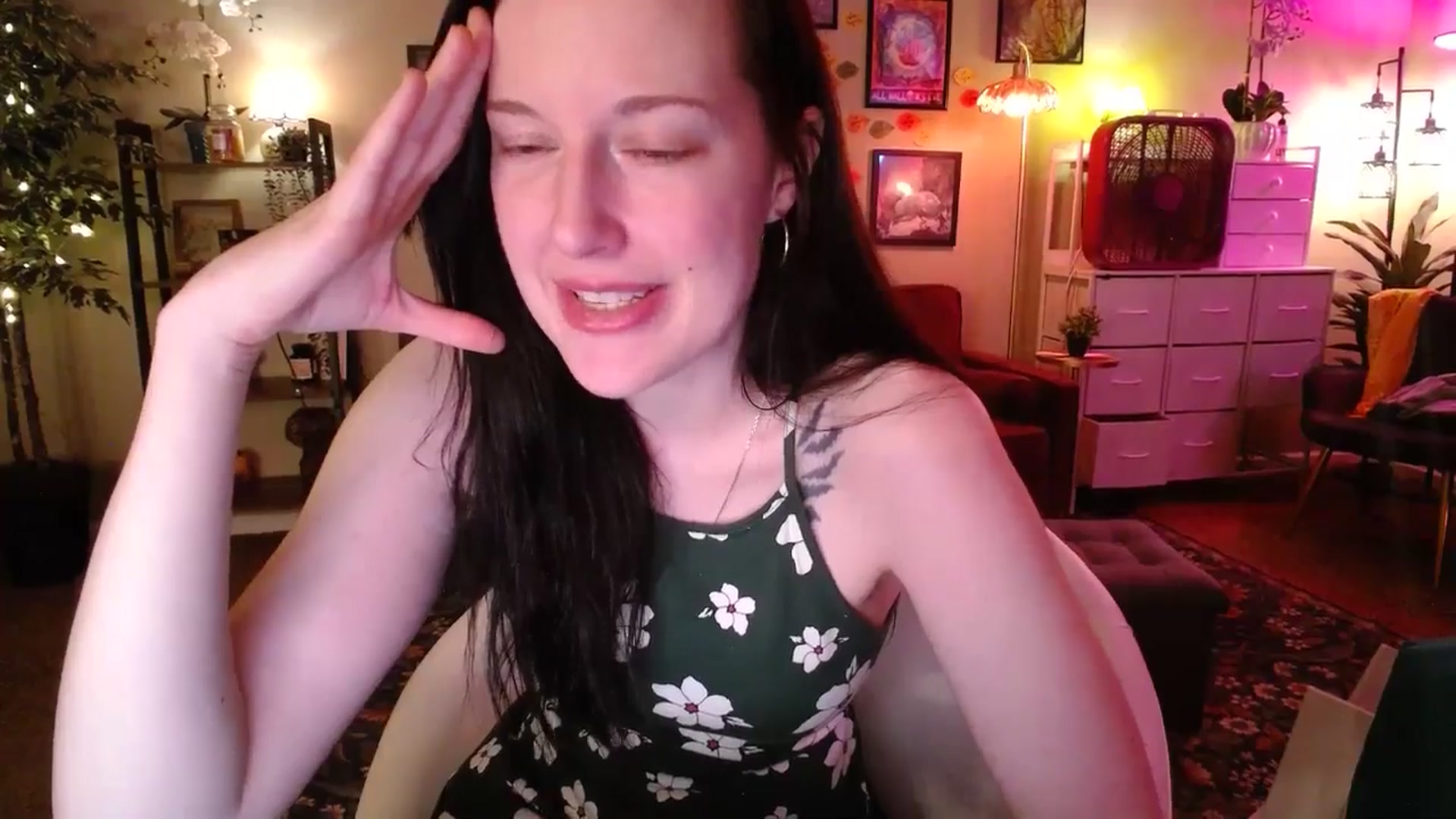 Gallery image thumbnail from Sphenoids's myfreecams stream on, 05/09/2026, 03:37 image 9 of 20