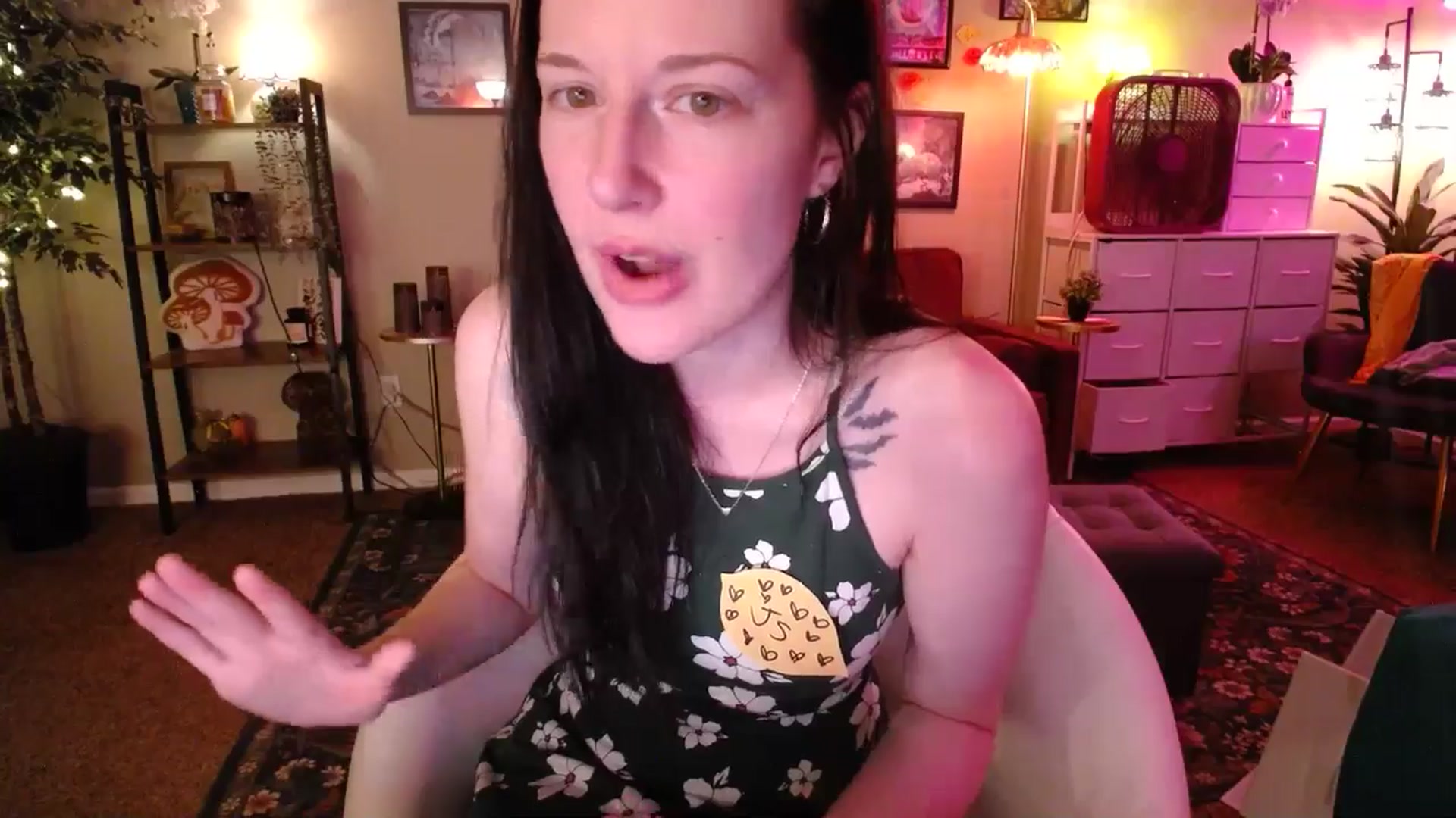Gallery image thumbnail from Sphenoids's myfreecams stream on, 05/09/2026, 03:37 image 13 of 20