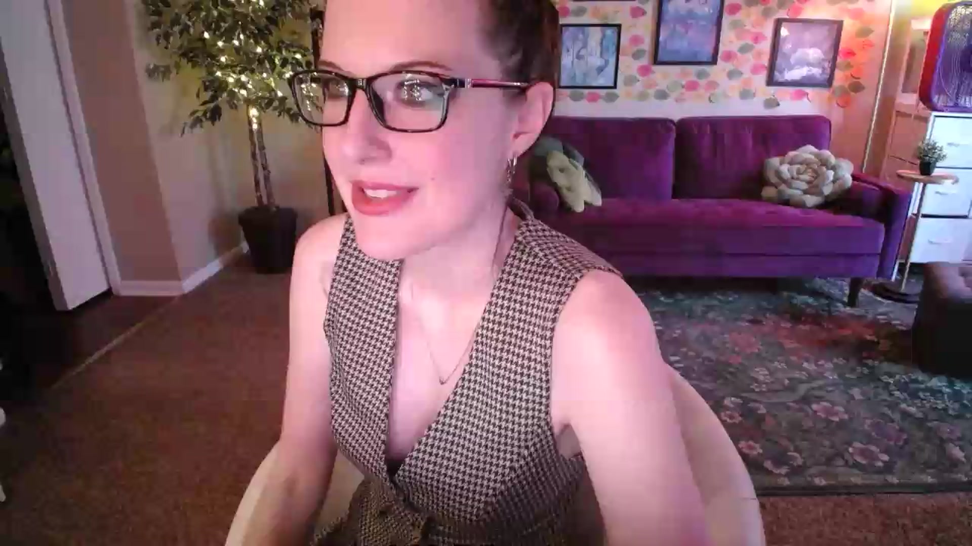 Gallery image thumbnail from Sphenoids's myfreecams stream on, 08/01/2026, 24:04 image 14 of 20