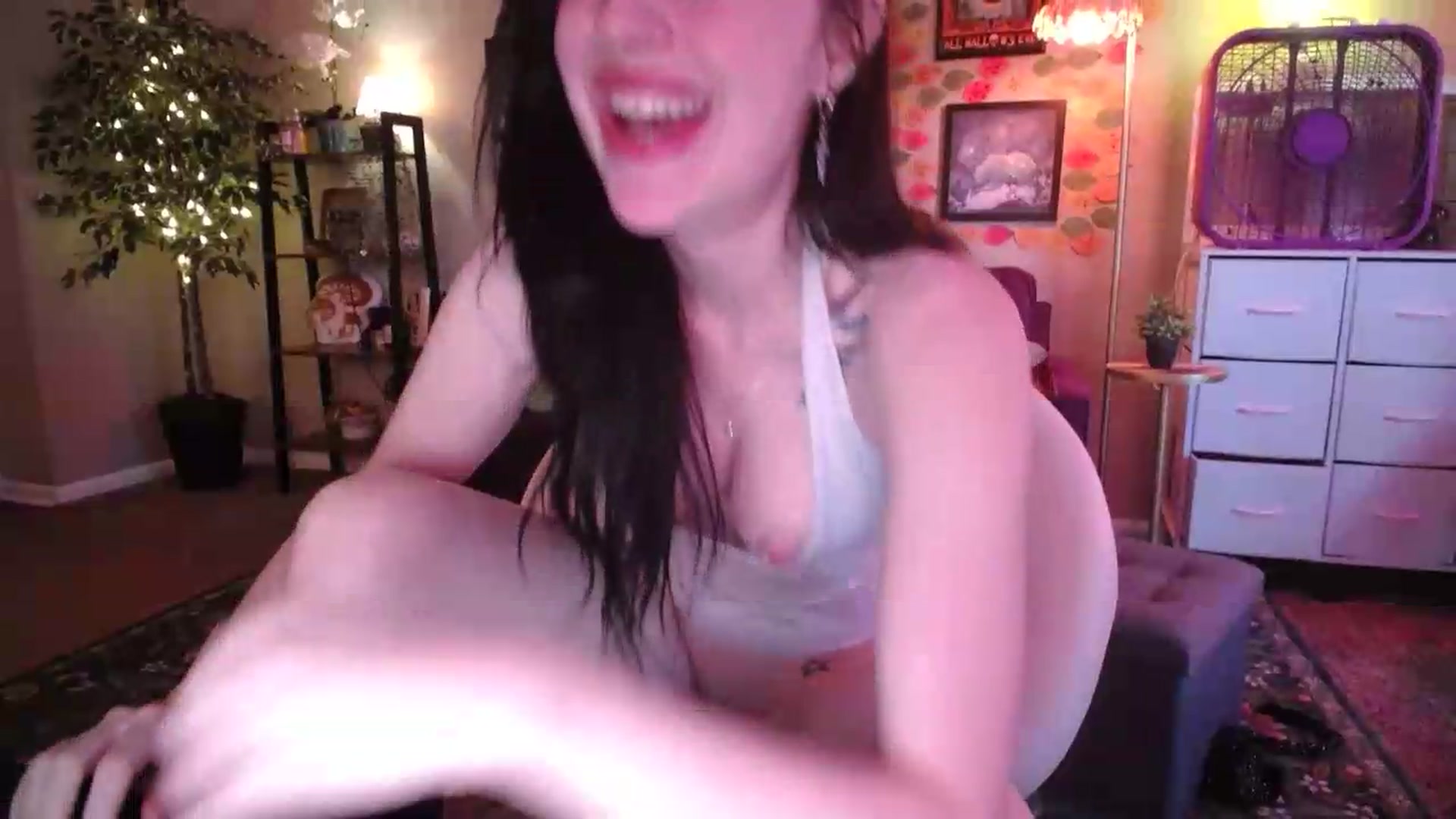 Gallery image thumbnail from Sphenoids's myfreecams stream on, 08/01/2026, 02:09 image 5 of 20