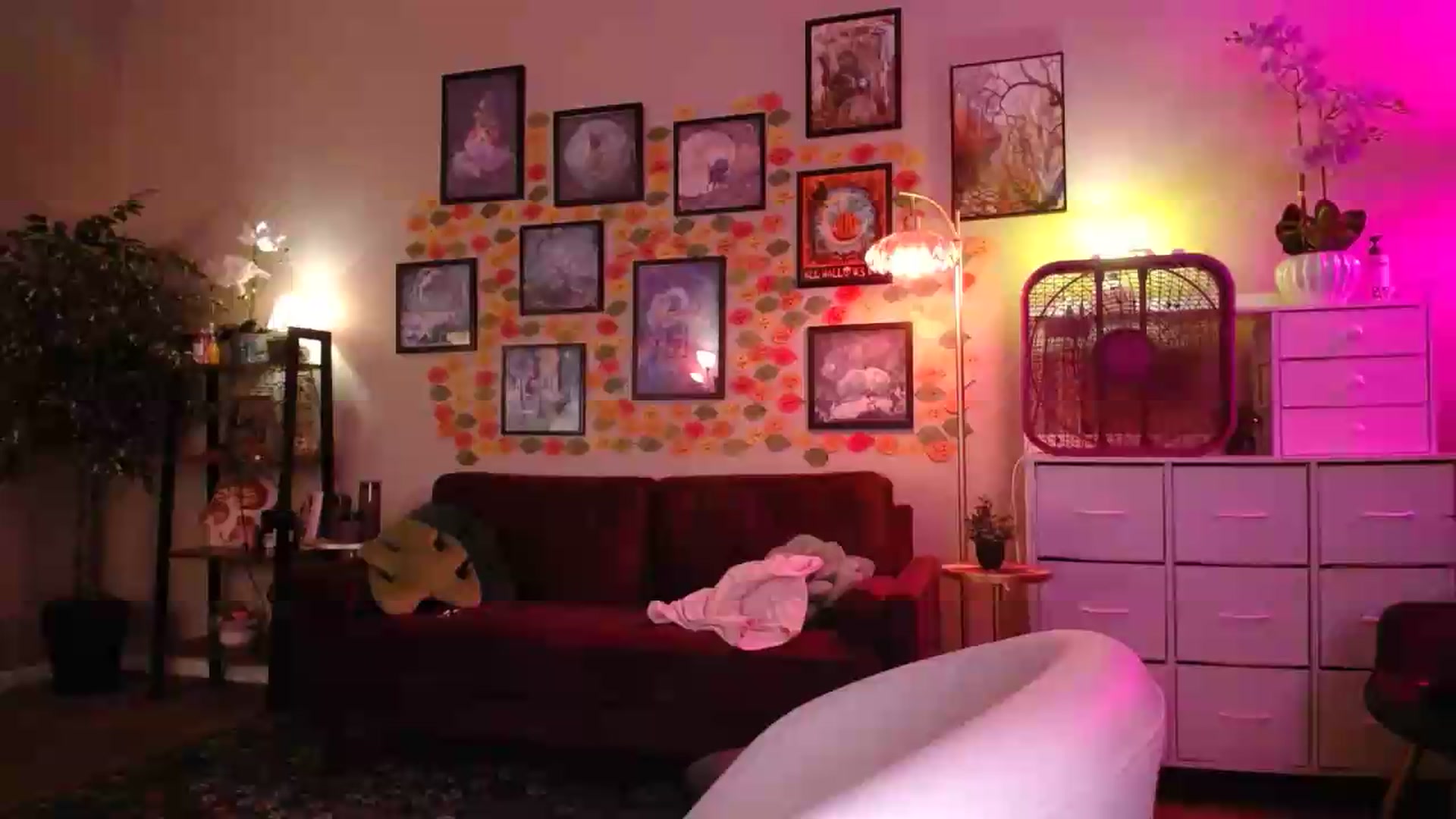 Gallery image thumbnail from Sphenoids's myfreecams stream on, 08/05/2026, 02:30 image 17 of 20