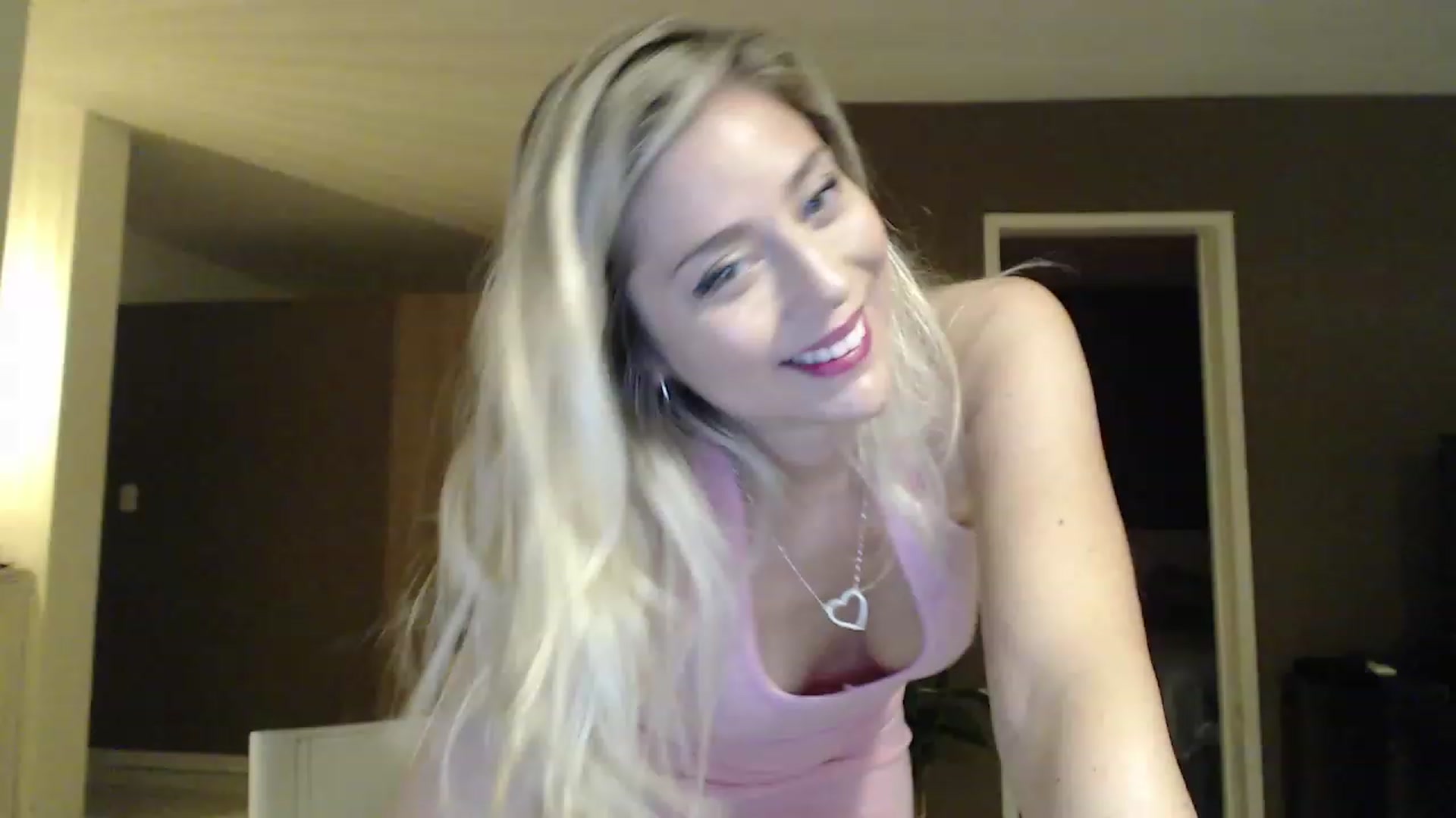 Gallery image thumbnail from Sphynx_Lions's myfreecams stream on, 02/02/2023, 05:19 image 5 of 20