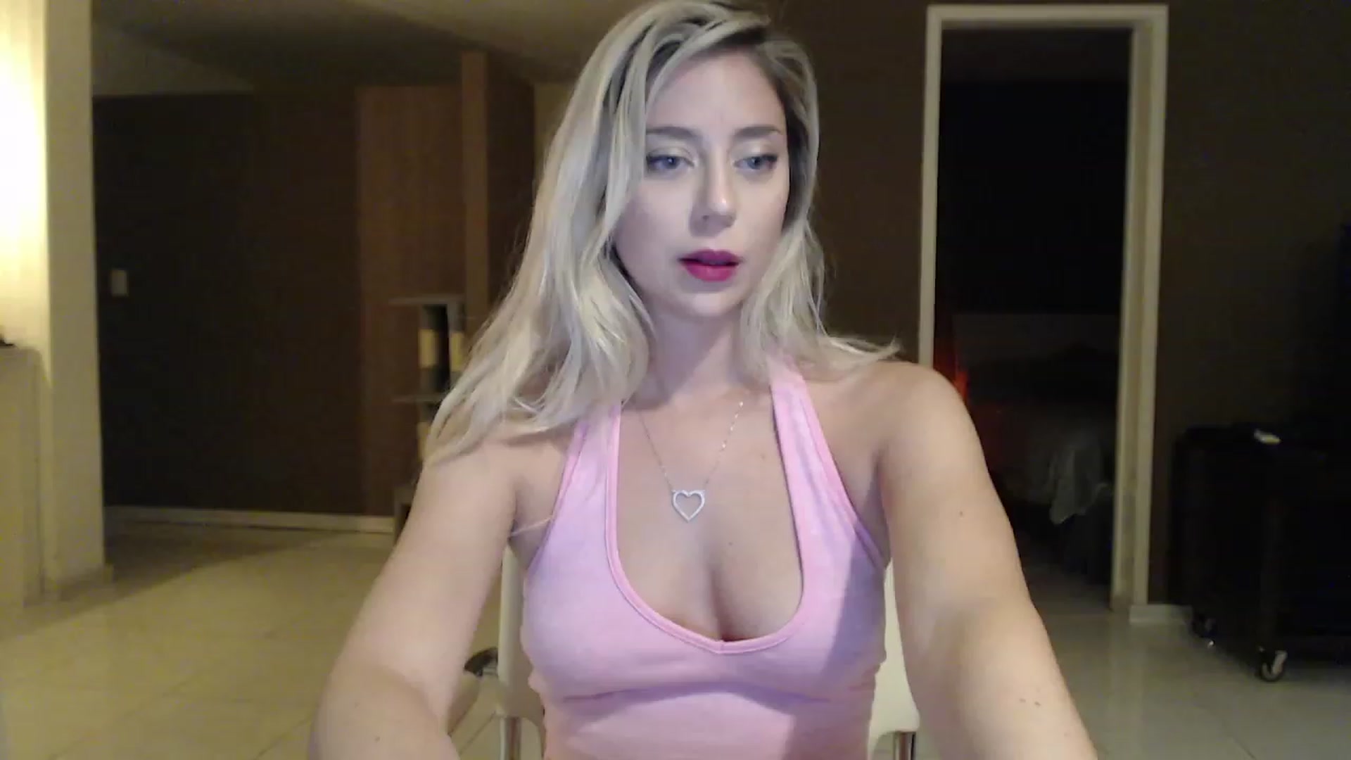 Gallery image thumbnail from Sphynx_Lions's myfreecams stream on, 02/02/2023, 05:19 image 4 of 20