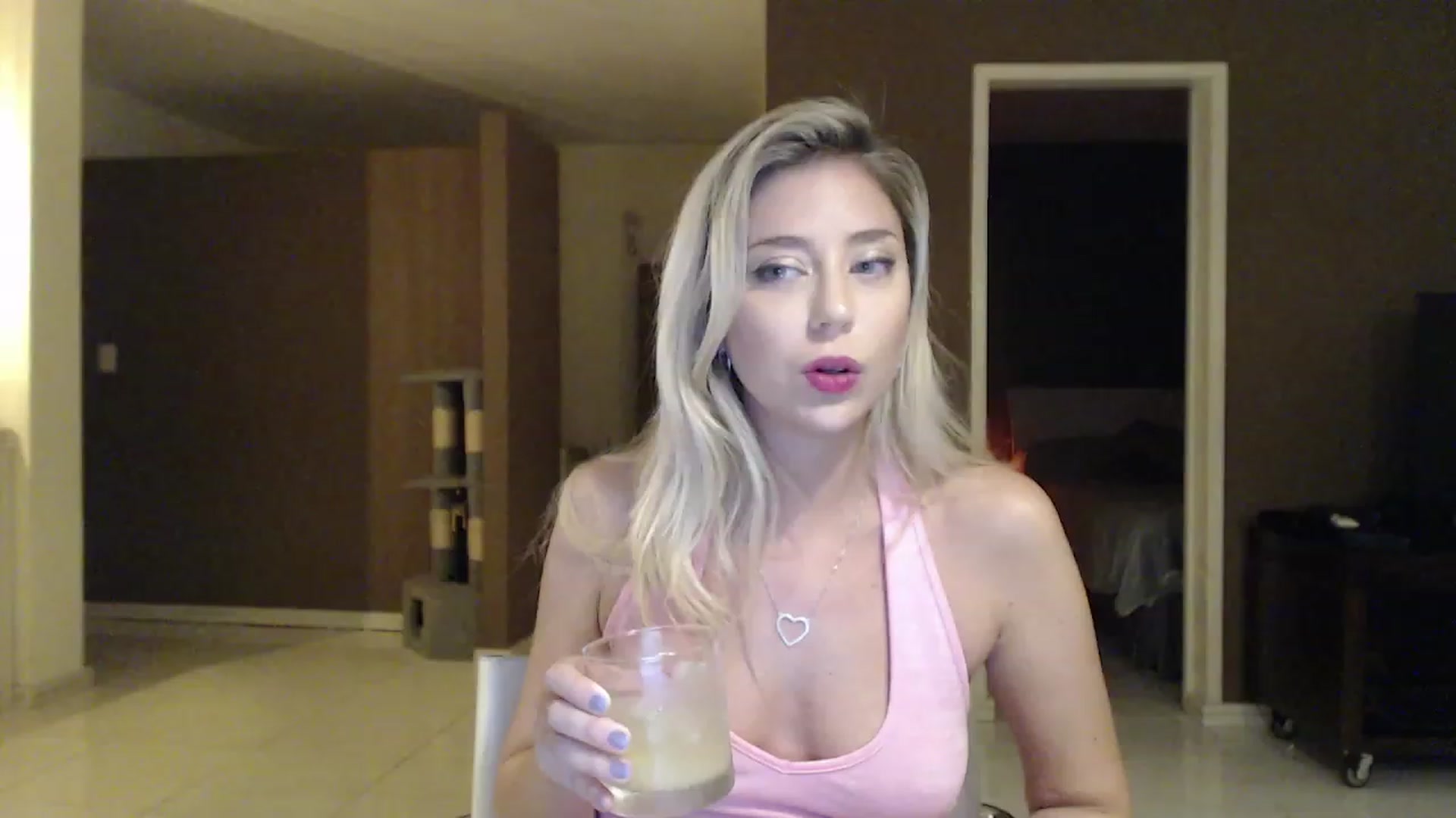 Gallery image thumbnail from Sphynx_Lions's myfreecams stream on, 02/02/2023, 05:19 image 1 of 20