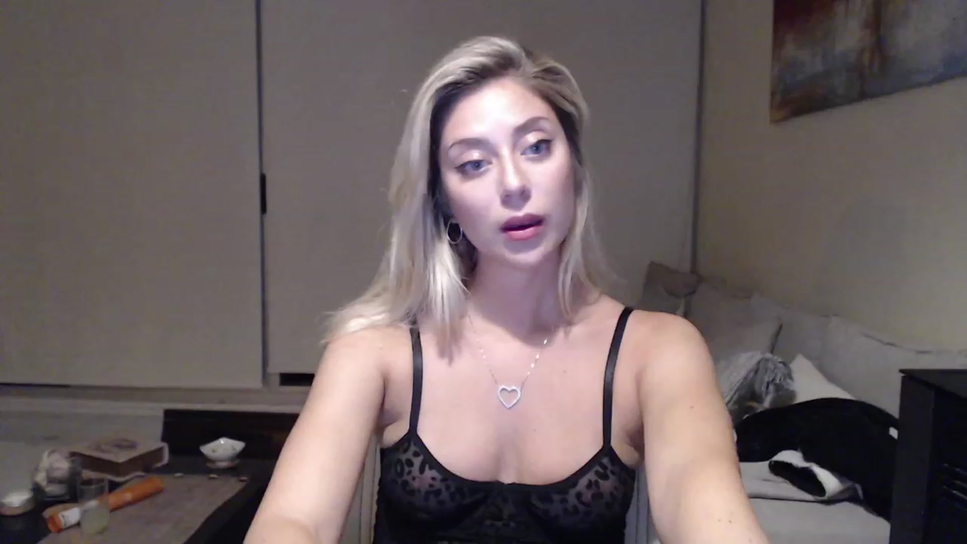 Gallery image thumbnail from Sphynx_Lions's myfreecams stream on, 02/04/2023, 05:34 image 11 of 20