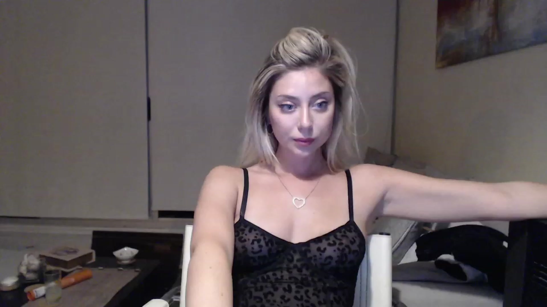 Gallery image thumbnail from Sphynx_Lions's myfreecams stream on, 02/04/2023, 05:34 image 10 of 20