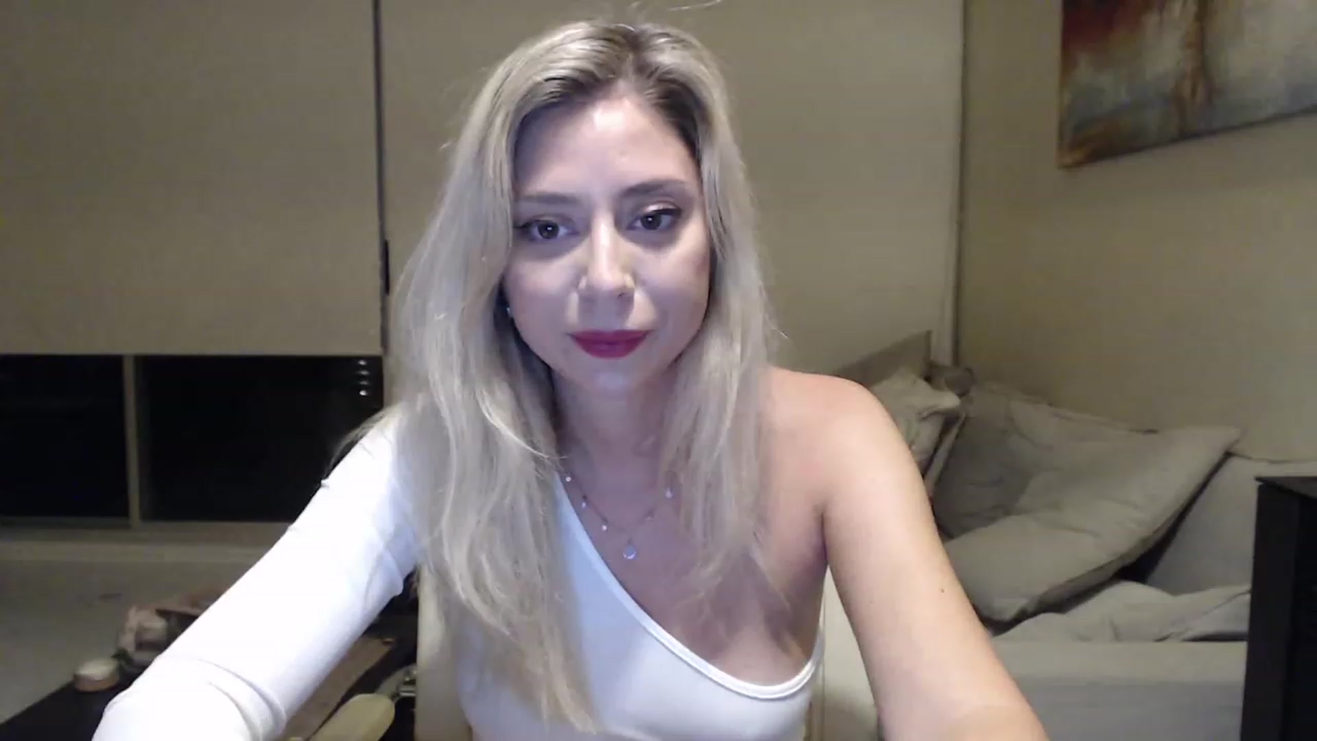 Gallery image thumbnail from Sphynx_Lions's myfreecams stream on, 02/05/2023, 02:08 image 2 of 20
