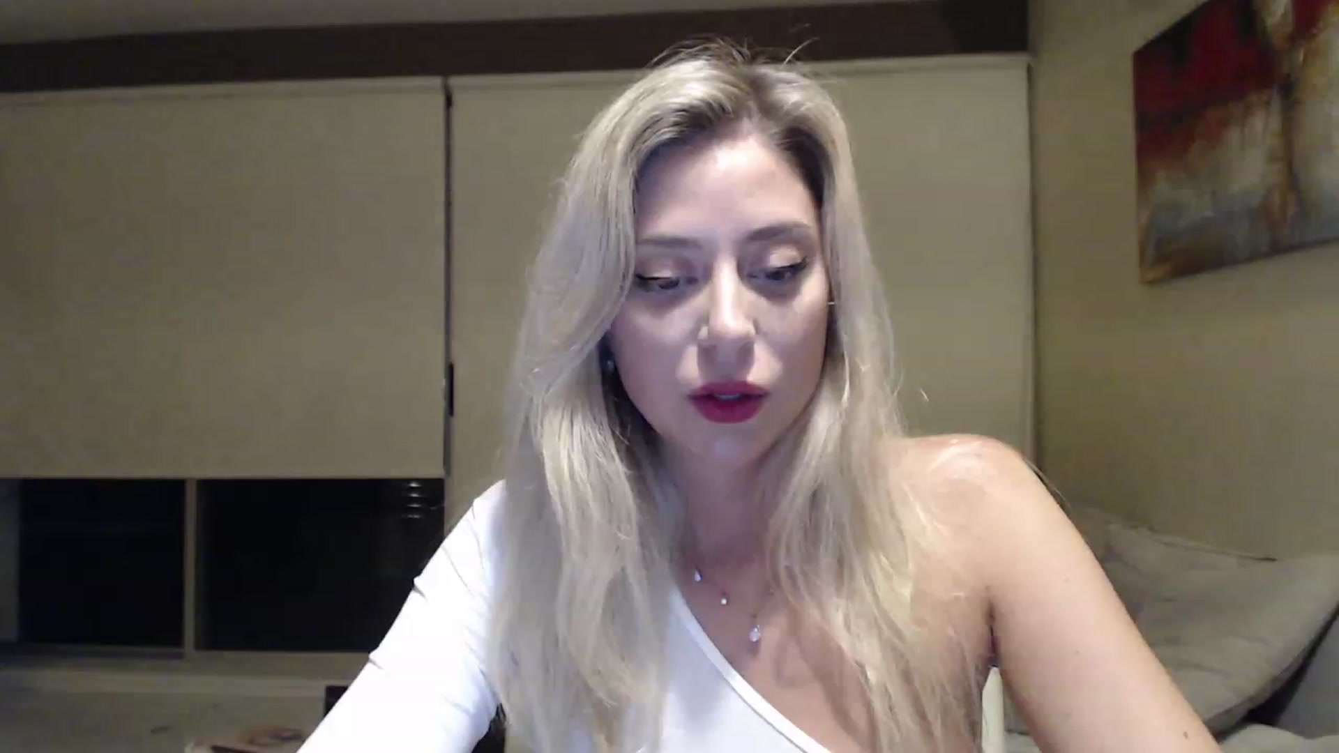 Gallery image thumbnail from Sphynx_Lions's myfreecams stream on, 02/05/2023, 02:08 image 4 of 20