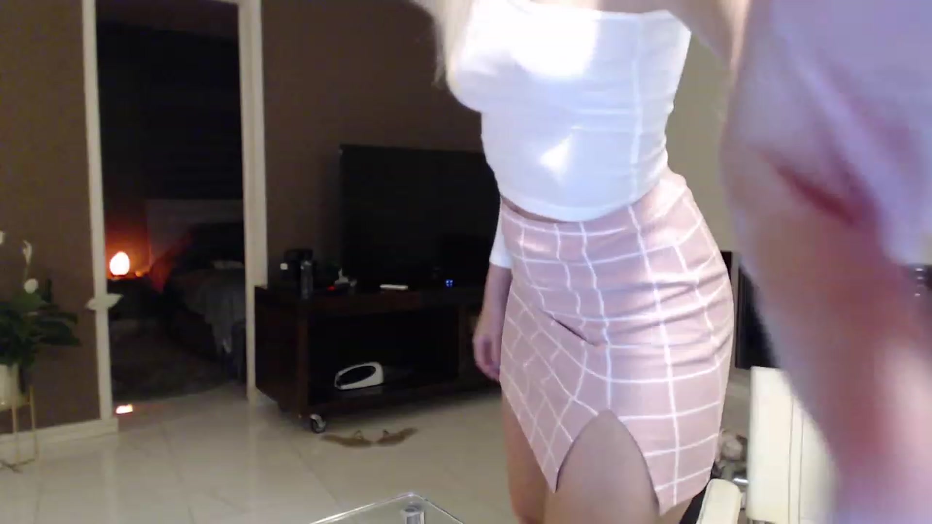 Gallery image thumbnail from Sphynx_Lions's myfreecams stream on, 02/05/2023, 02:35 image 18 of 20