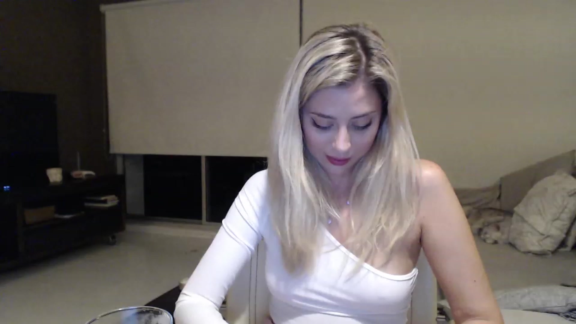 Gallery image thumbnail from Sphynx_Lions's myfreecams stream on, 02/05/2023, 02:35 image 1 of 20