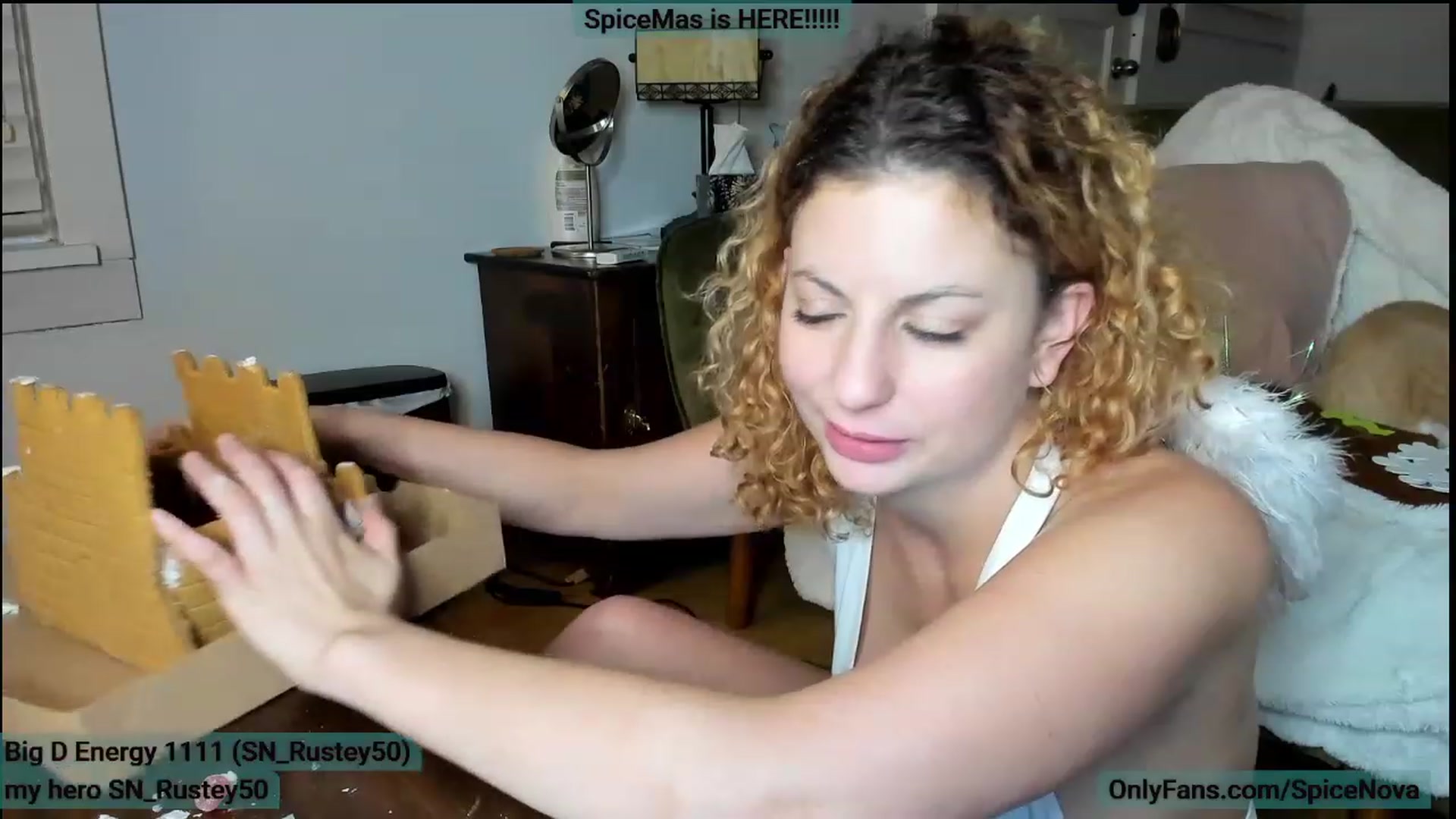 Gallery image thumbnail from SpiceNova's myfreecams stream on, 12/10/2022, 04:41 image 10 of 20