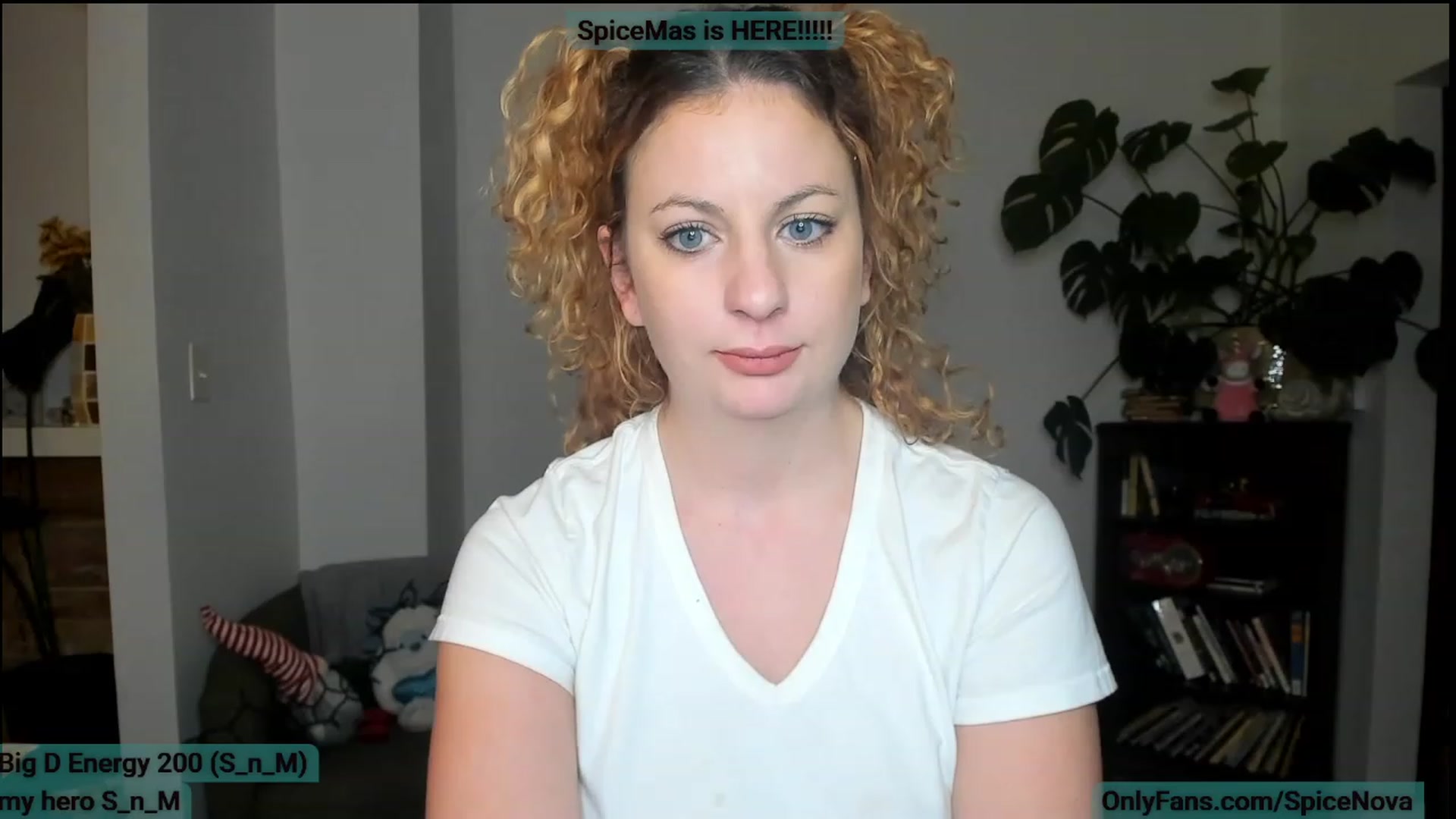 Gallery image thumbnail from SpiceNova's myfreecams stream on, 12/11/2022, 02:14 image 6 of 20