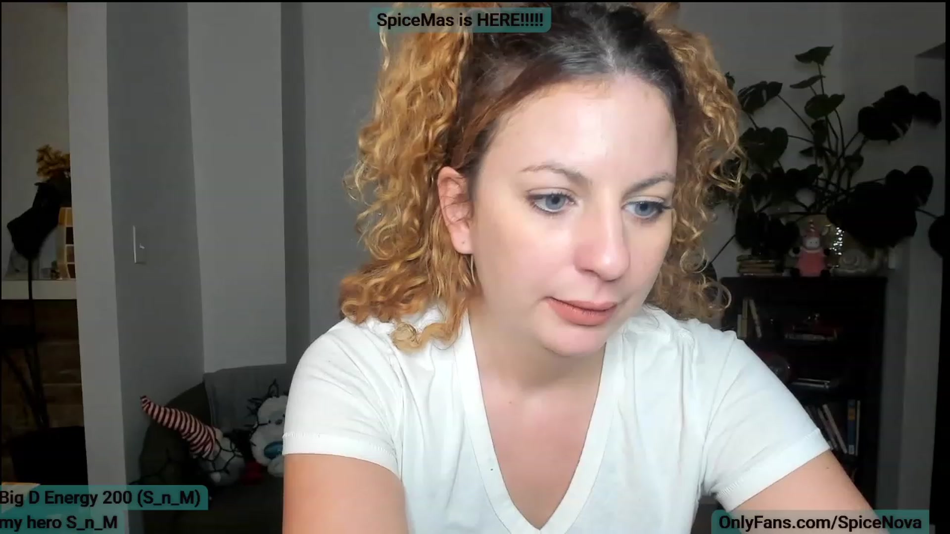 Gallery image thumbnail from SpiceNova's myfreecams stream on, 12/11/2022, 02:14 image 18 of 20