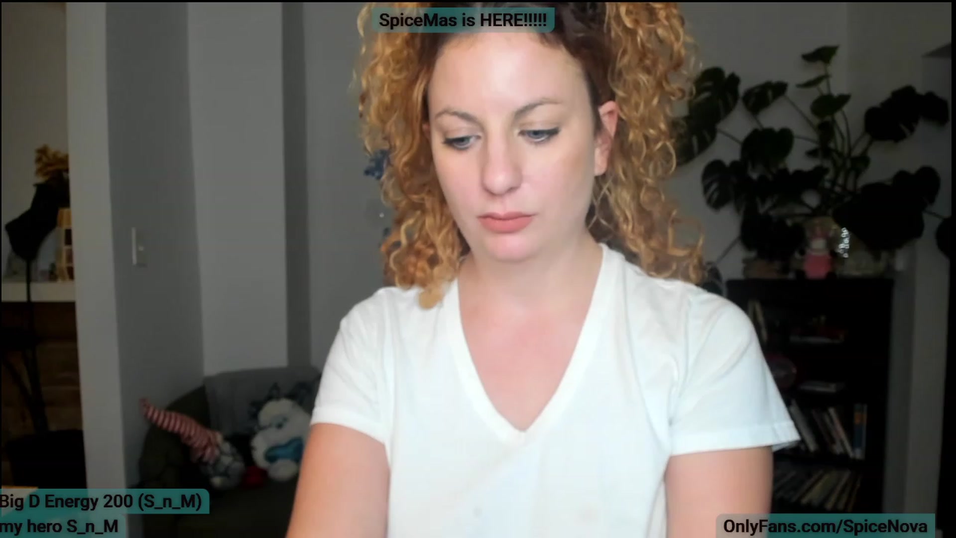 Gallery image thumbnail from SpiceNova's myfreecams stream on, 12/11/2022, 04:39 image 3 of 20