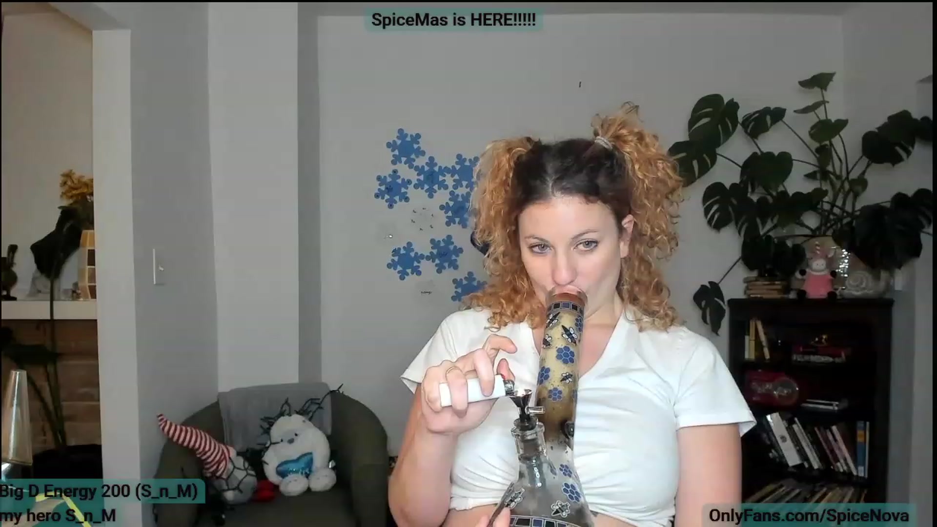 Gallery image thumbnail from SpiceNova's myfreecams stream on, 12/11/2022, 04:39 image 5 of 20