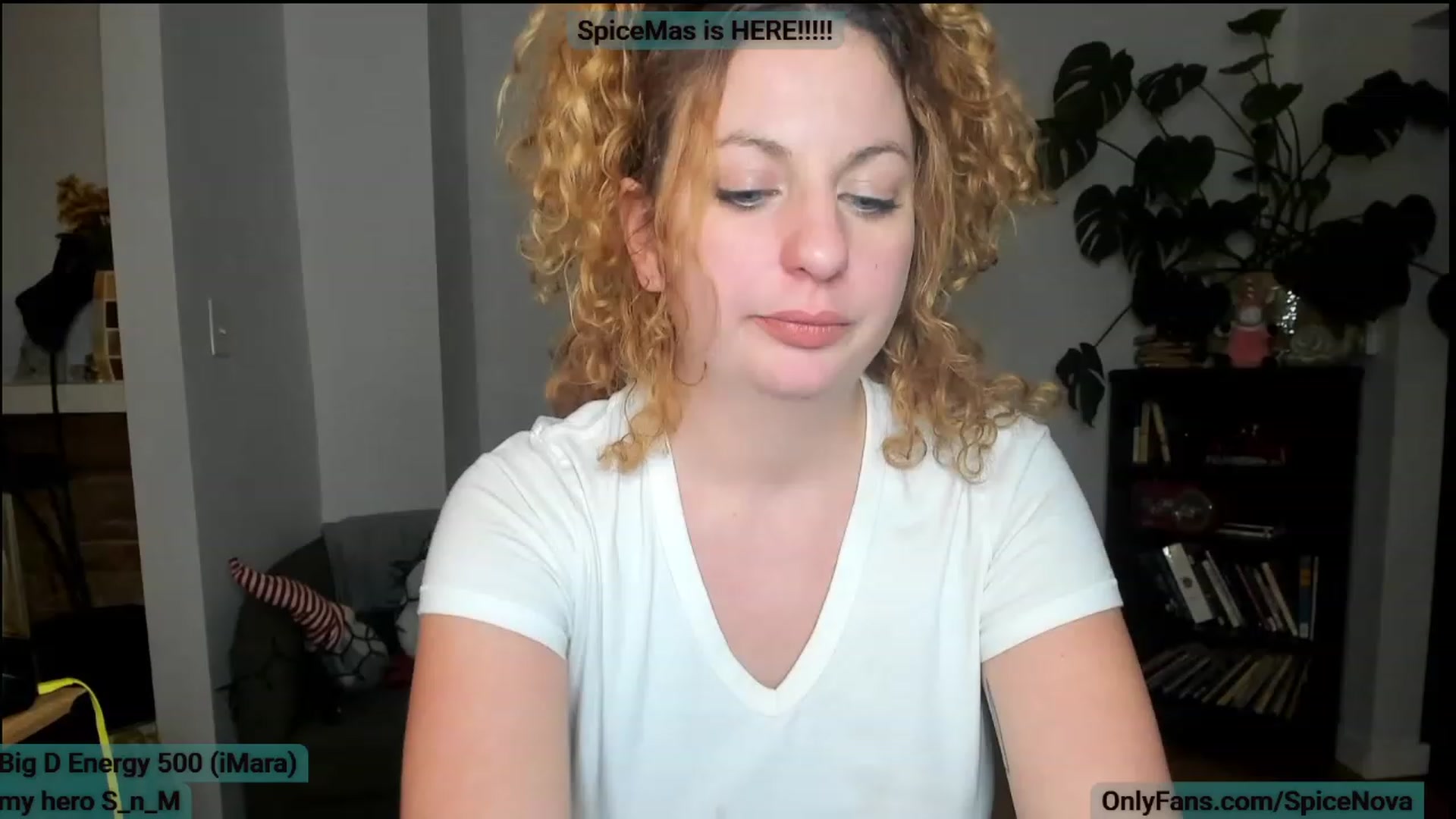 Gallery image thumbnail from SpiceNova's myfreecams stream on, 12/11/2022, 04:39 image 18 of 20
