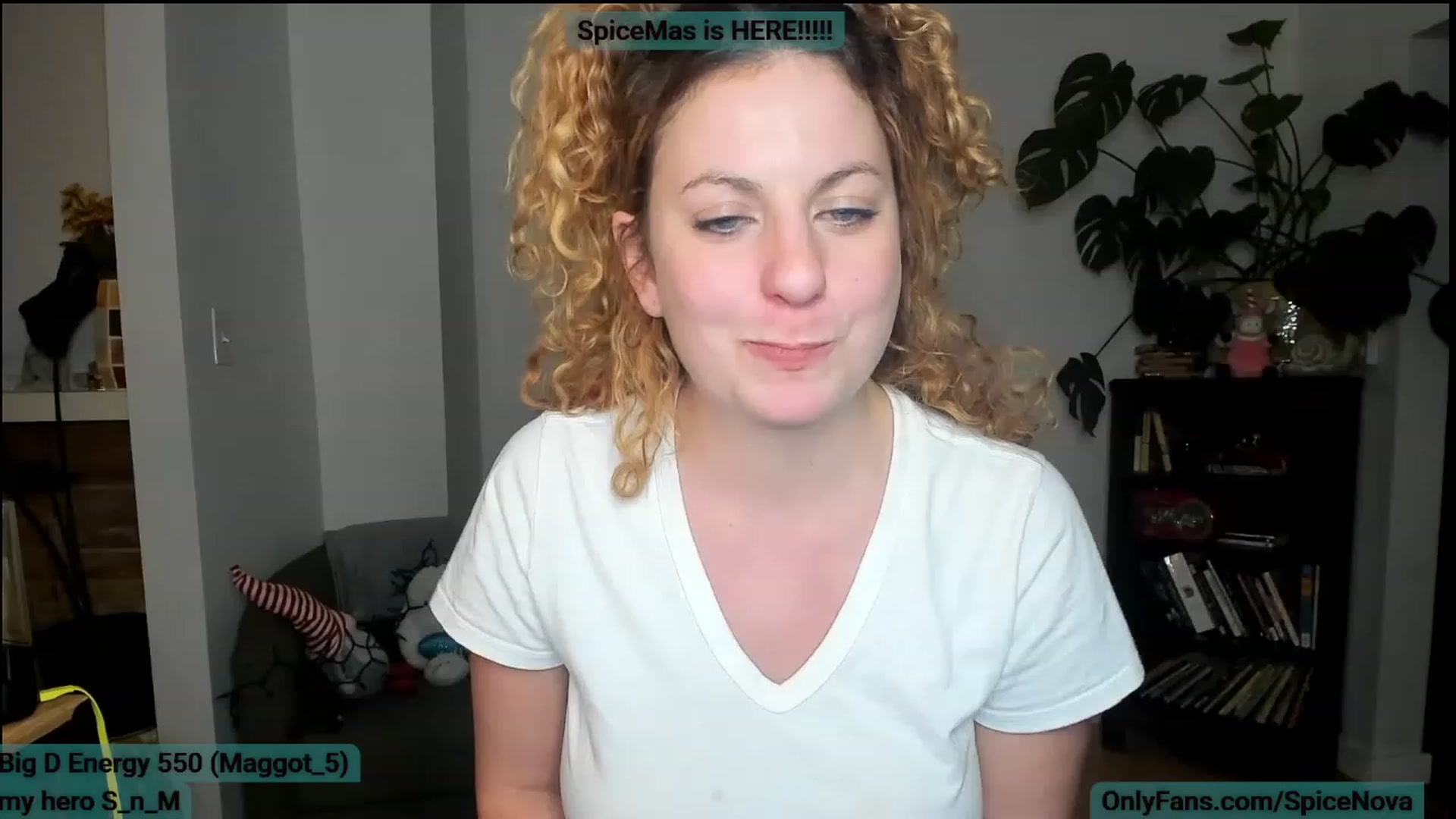 Gallery image thumbnail from SpiceNova's myfreecams stream on, 12/11/2022, 05:02 image 12 of 20