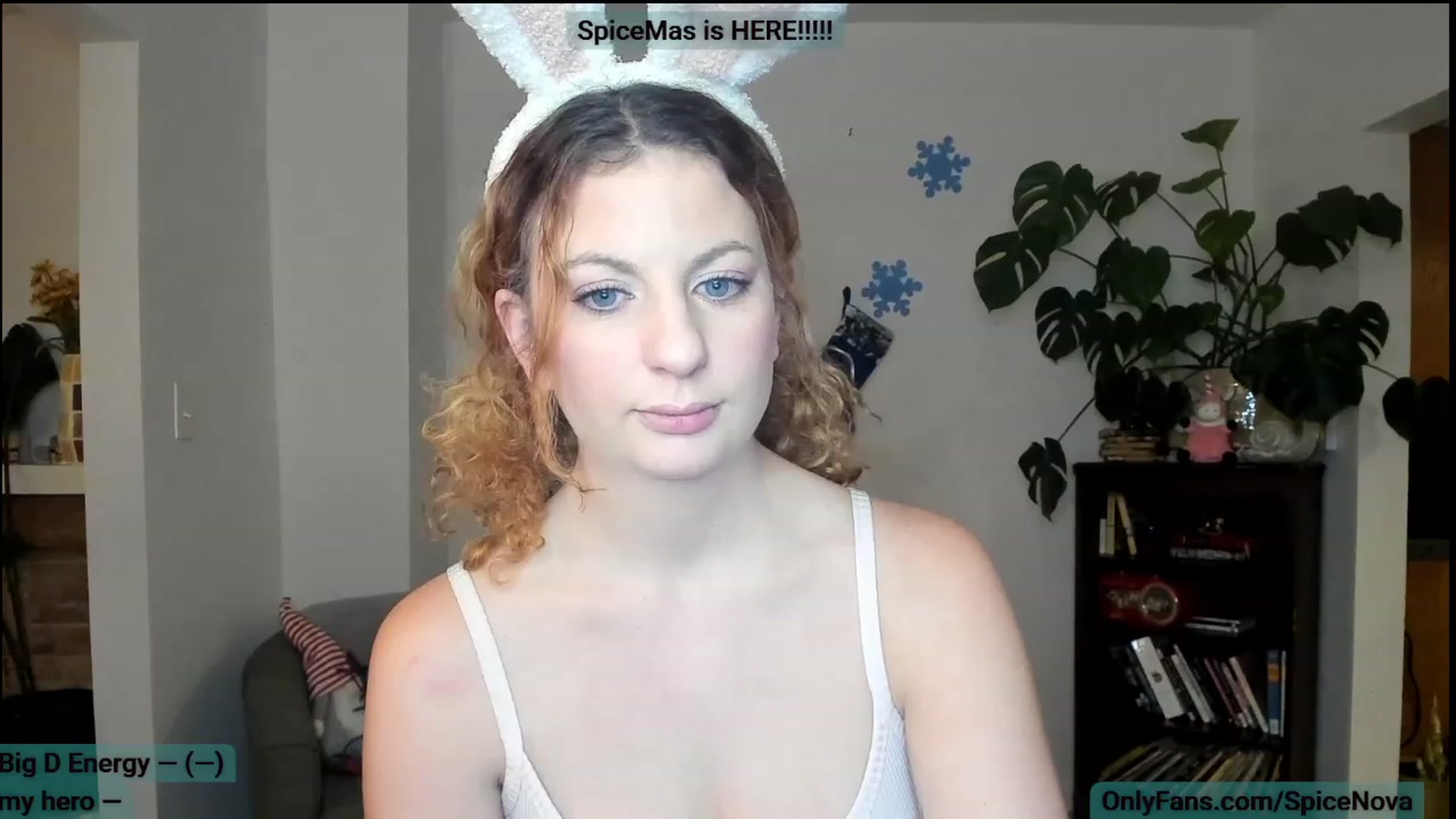 Gallery image thumbnail from SpiceNova's myfreecams stream on, 12/22/2022, 05:04 image 1 of 20