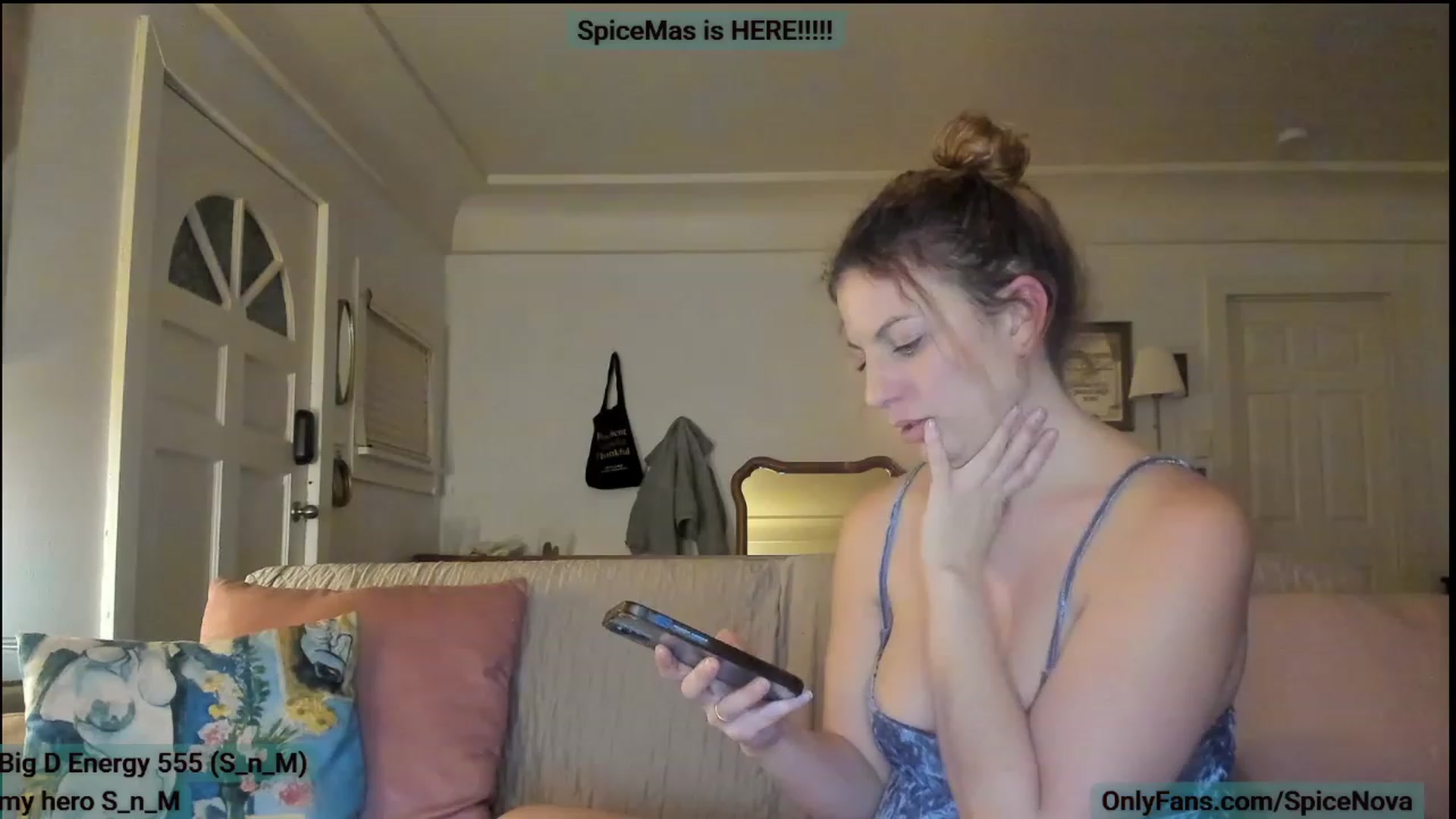 Gallery image thumbnail from SpiceNova's myfreecams stream on, 12/27/2022, 05:34 image 9 of 20