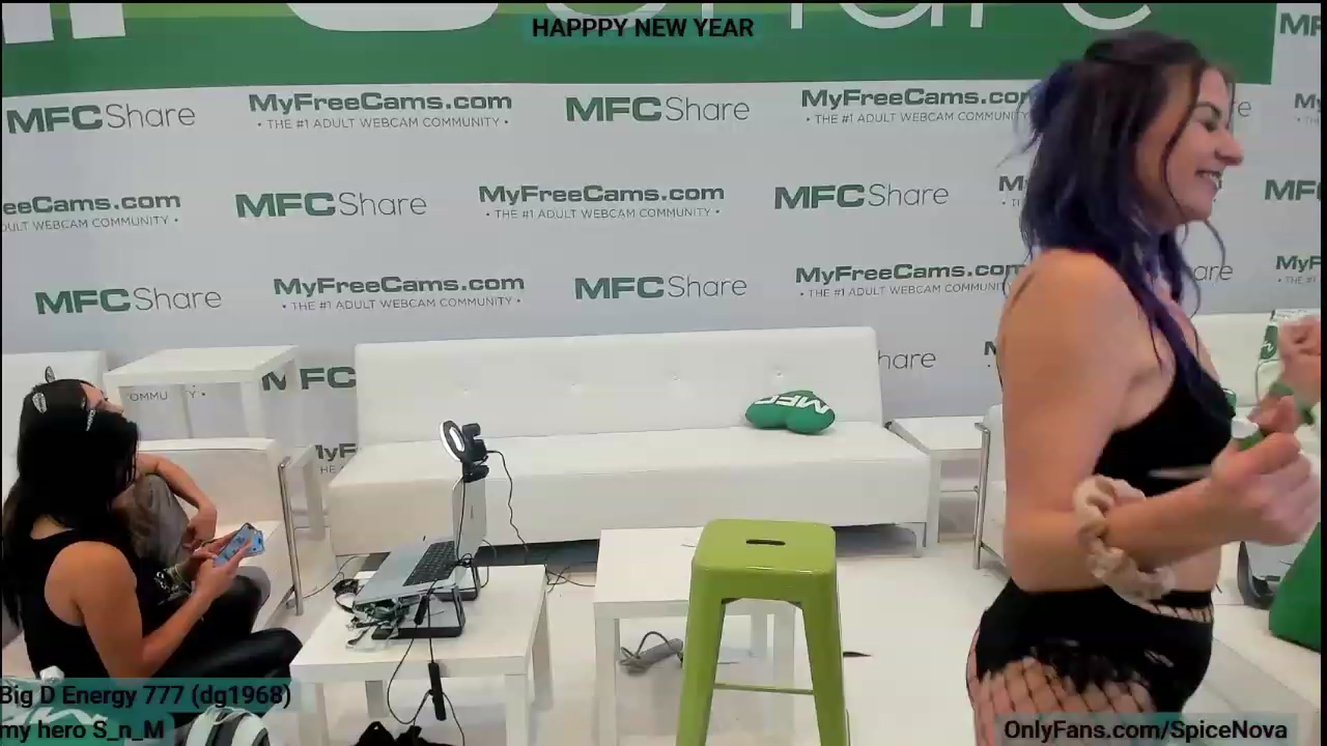 Gallery image thumbnail from SpiceNova's myfreecams stream on, 01/05/2023, 03:30 image 2 of 20