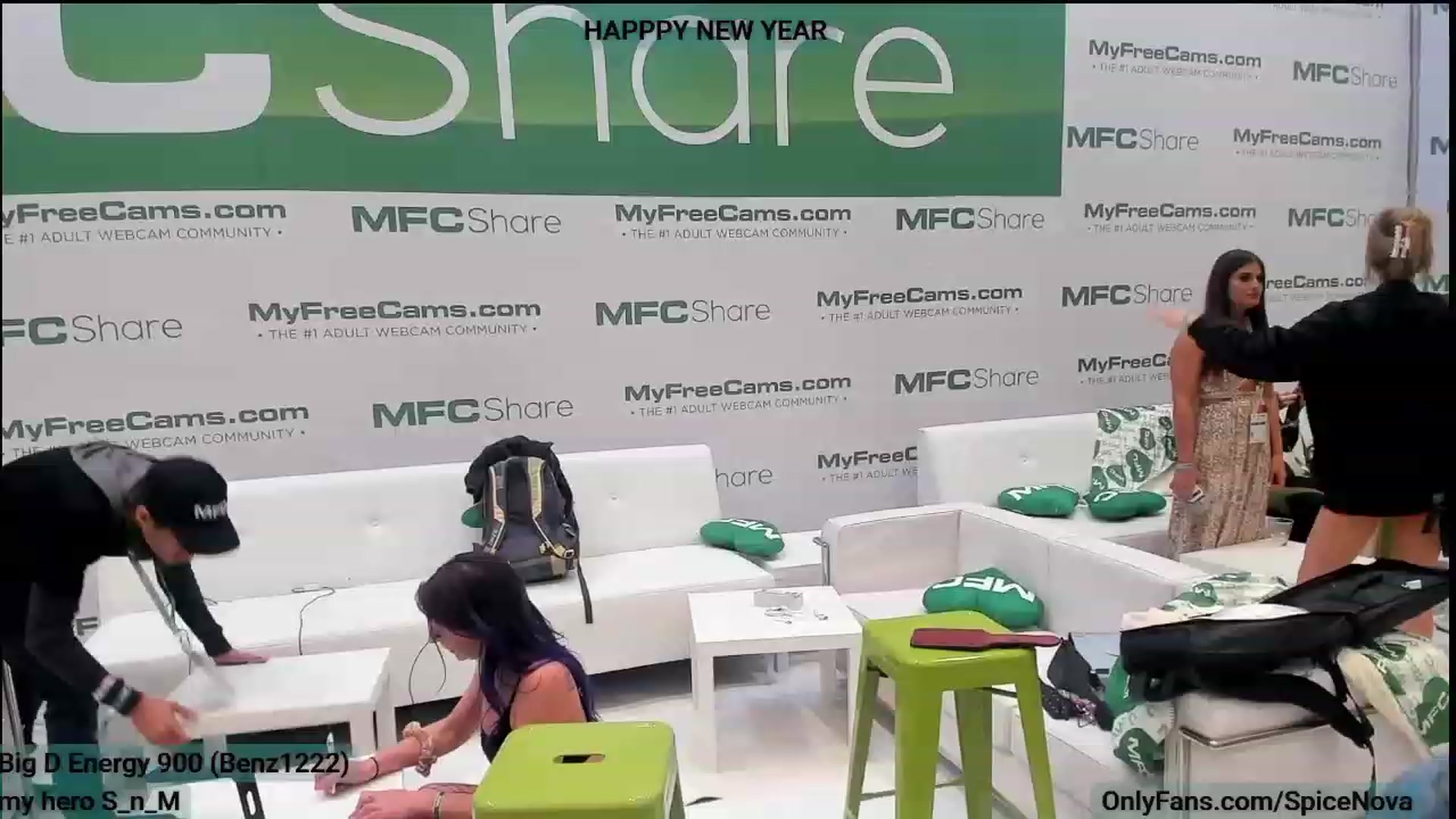Gallery image thumbnail from SpiceNova's myfreecams stream on, 01/05/2023, 04:06 image 19 of 20
