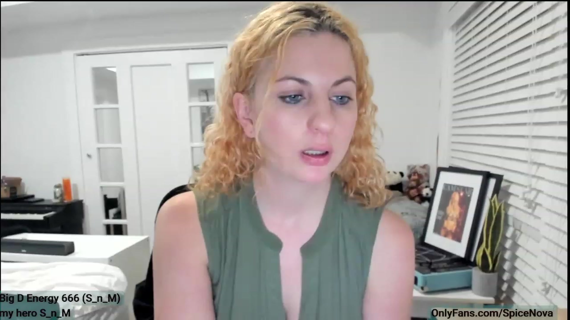 Gallery image thumbnail from SpiceNova's myfreecams stream on, 02/17/2023, 06:06 image 19 of 20