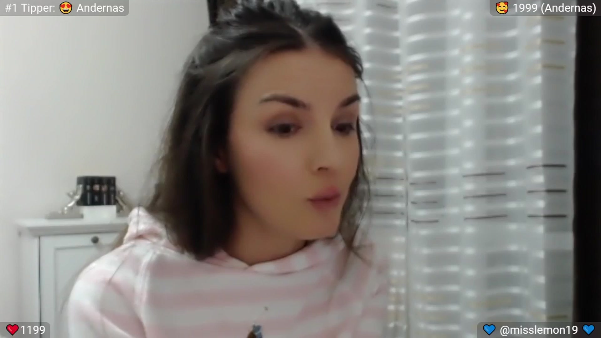 Gallery image thumbnail from SpicedPeach's myfreecams stream on, 11/10/2024, 02:06 image 11 of 20