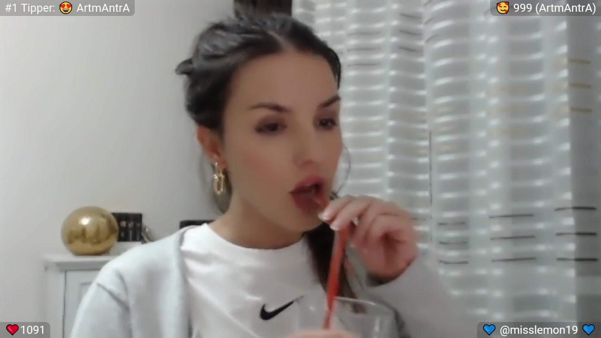 Gallery image thumbnail from SpicedPeach's myfreecams stream on, 11/17/2024, 01:02 image 8 of 20