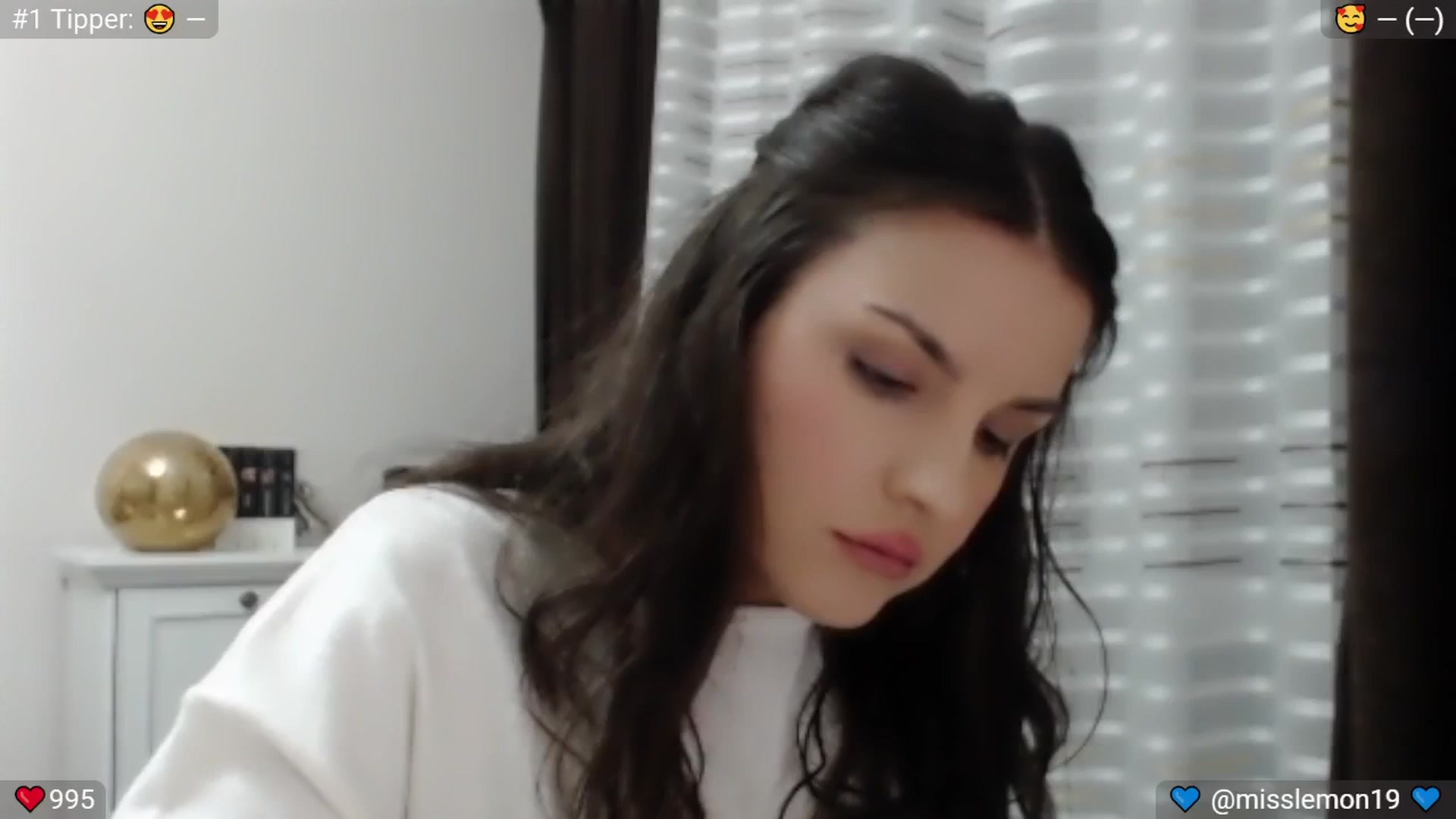 Gallery image thumbnail from SpicedPeach's myfreecams stream on, 11/24/2024, 21:53 image 11 of 20