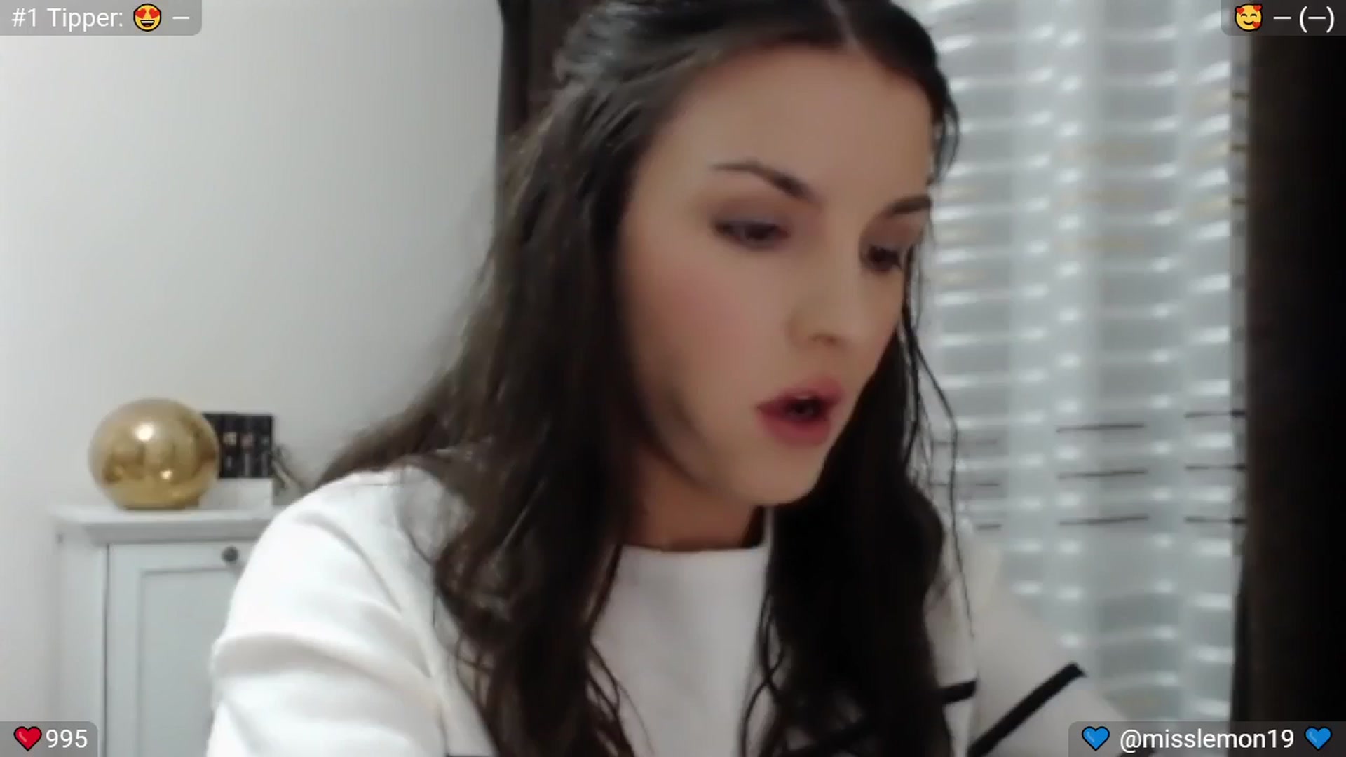 Gallery image thumbnail from SpicedPeach's myfreecams stream on, 11/24/2024, 21:53 image 12 of 20