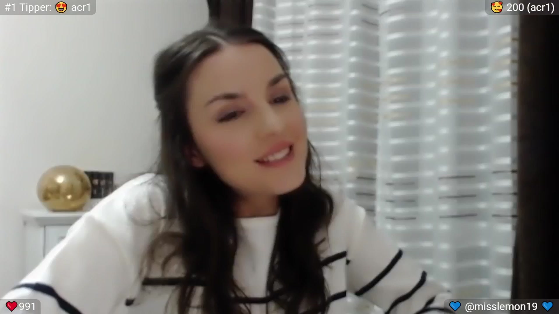 Gallery image thumbnail from SpicedPeach's myfreecams stream on, 11/24/2024, 21:53 image 17 of 20