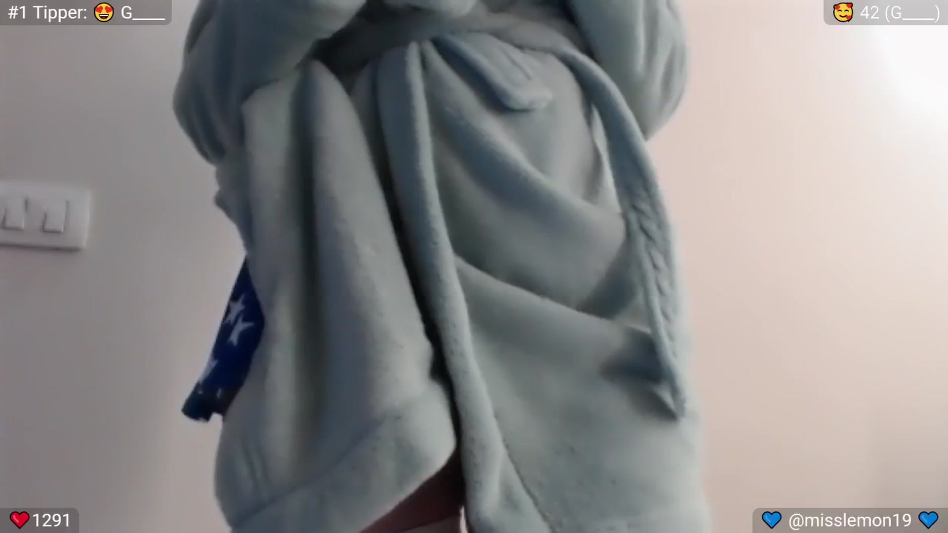 Gallery image thumbnail from SpicedPeach's myfreecams stream on, 12/08/2024, 23:42 image 11 of 20