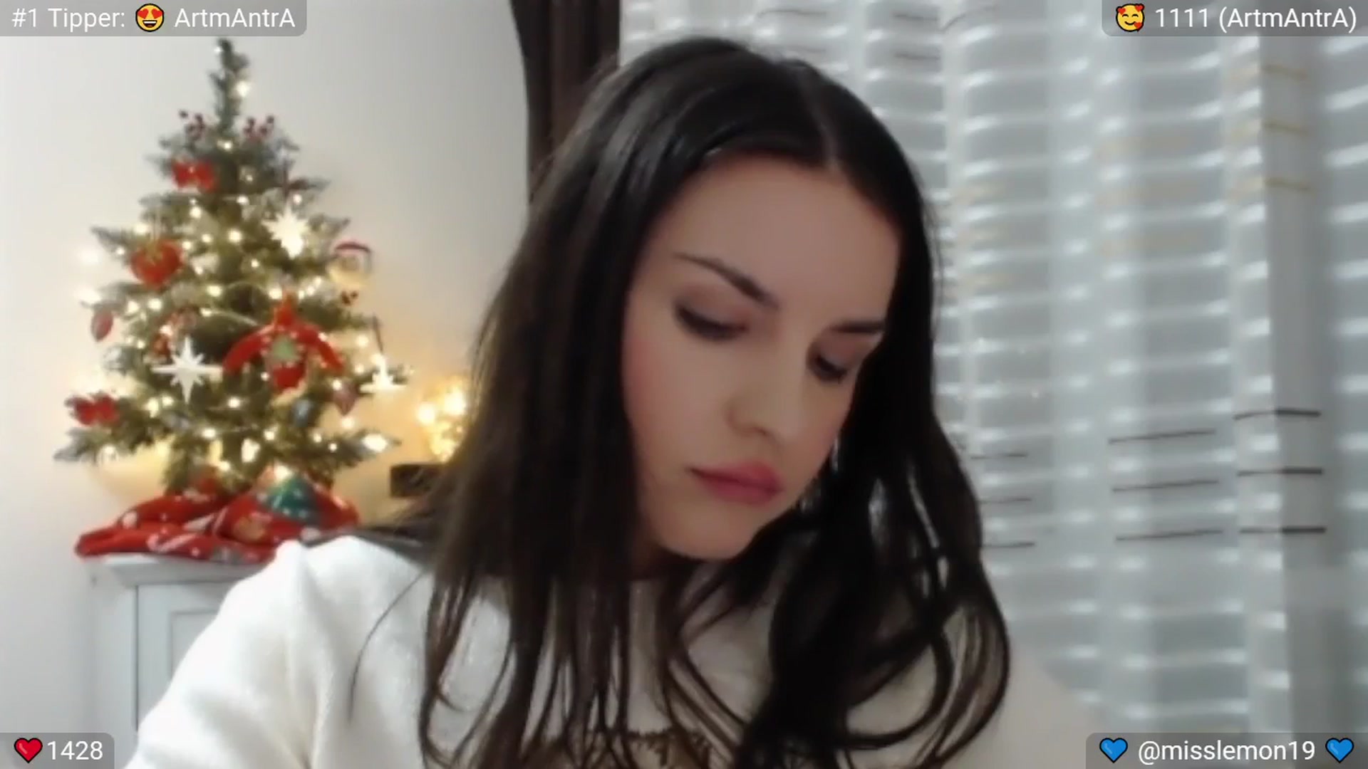Gallery image thumbnail from SpicedPeach's myfreecams stream on, 12/15/2024, 24:29 image 7 of 20