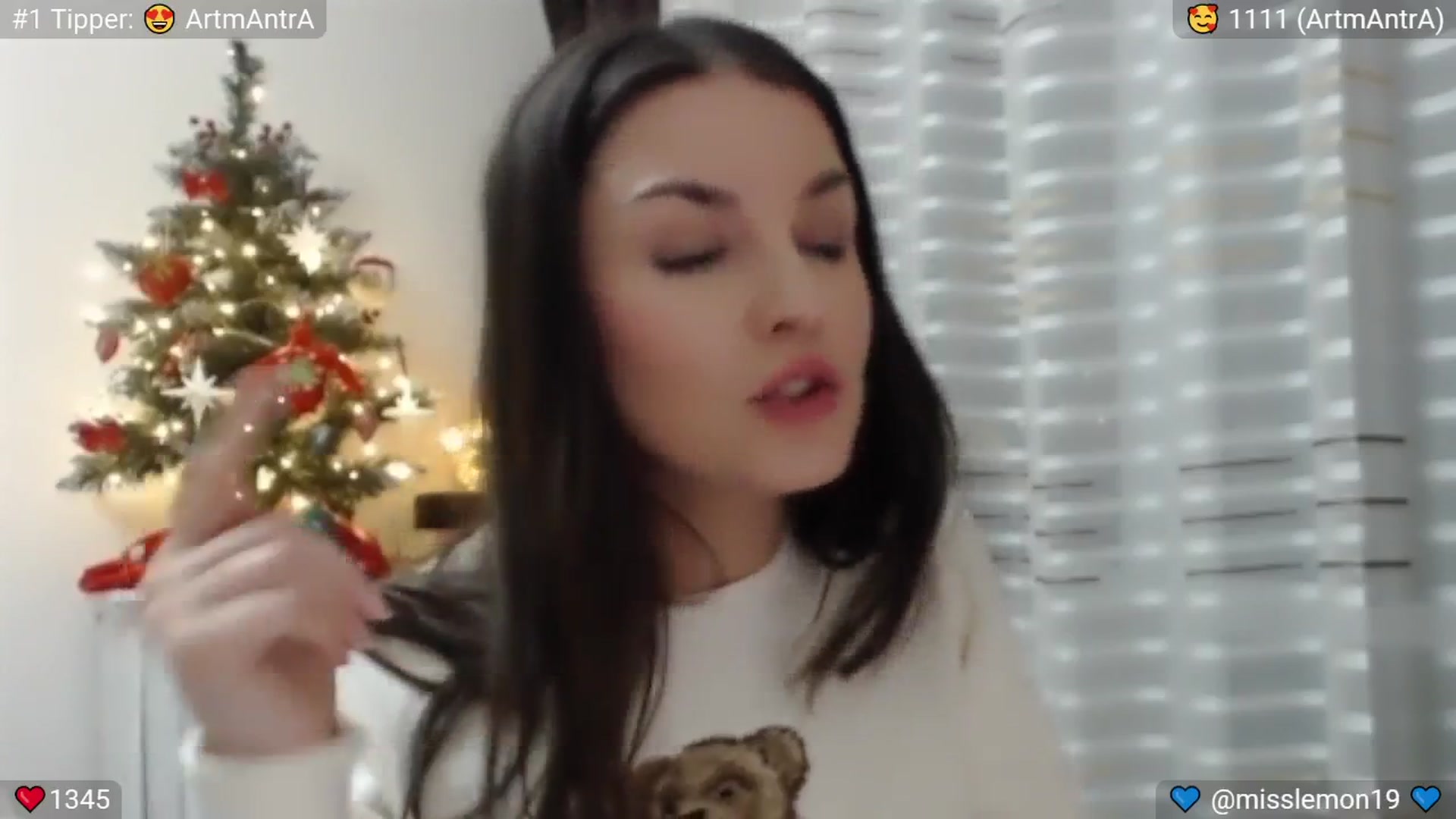 Gallery image thumbnail from SpicedPeach's myfreecams stream on, 12/15/2024, 24:29 image 17 of 20