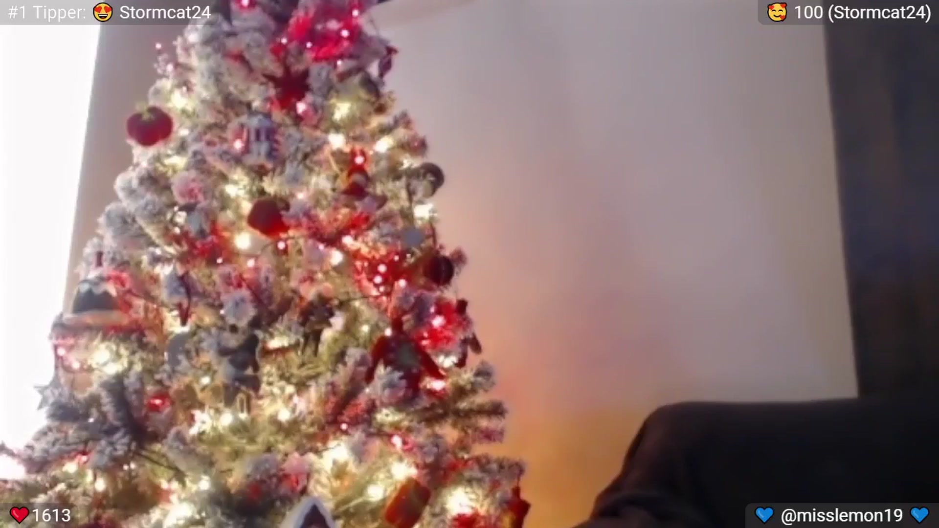 Gallery image thumbnail from SpicedPeach's myfreecams stream on, 12/20/2024, 22:34 image 16 of 20