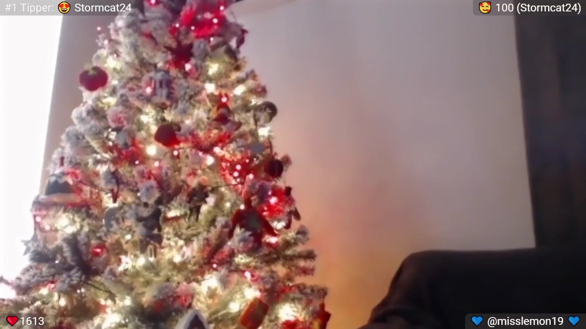 Gallery image thumbnail from SpicedPeach's myfreecams stream on, 12/20/2024, 22:34 image 17 of 20