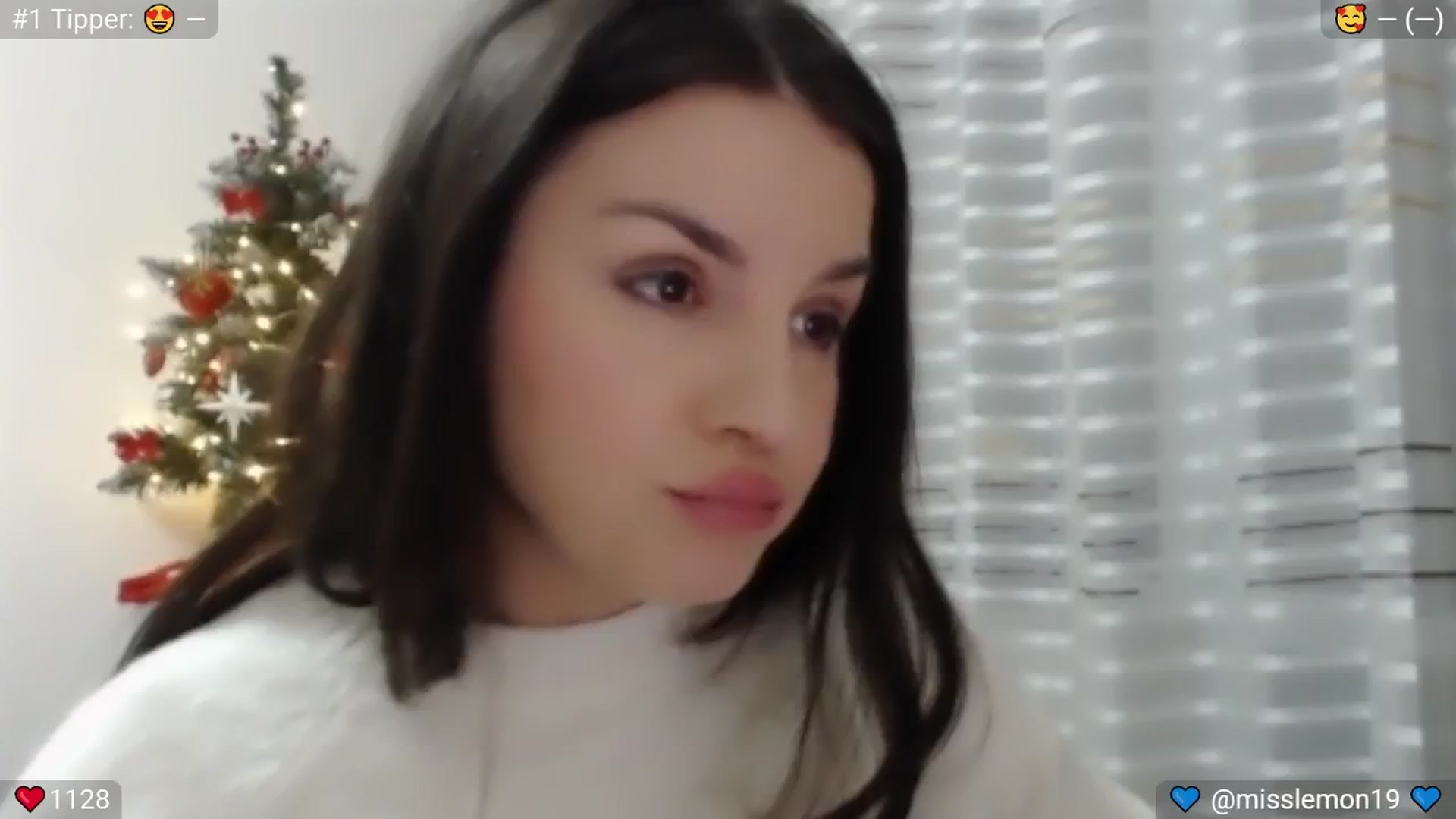 Gallery image thumbnail from SpicedPeach's myfreecams stream on, 12/28/2024, 22:34 image 4 of 20