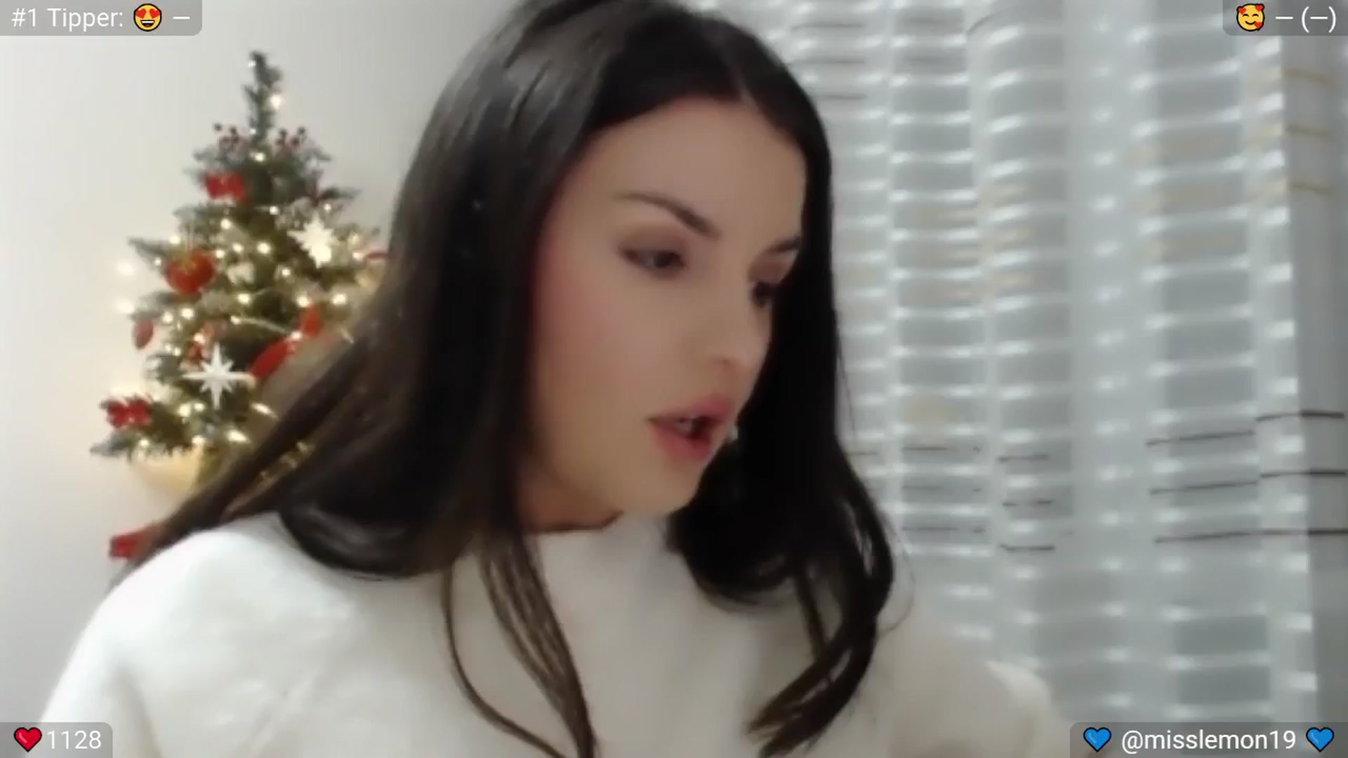 Gallery image thumbnail from SpicedPeach's myfreecams stream on, 12/28/2024, 22:34 image 8 of 20