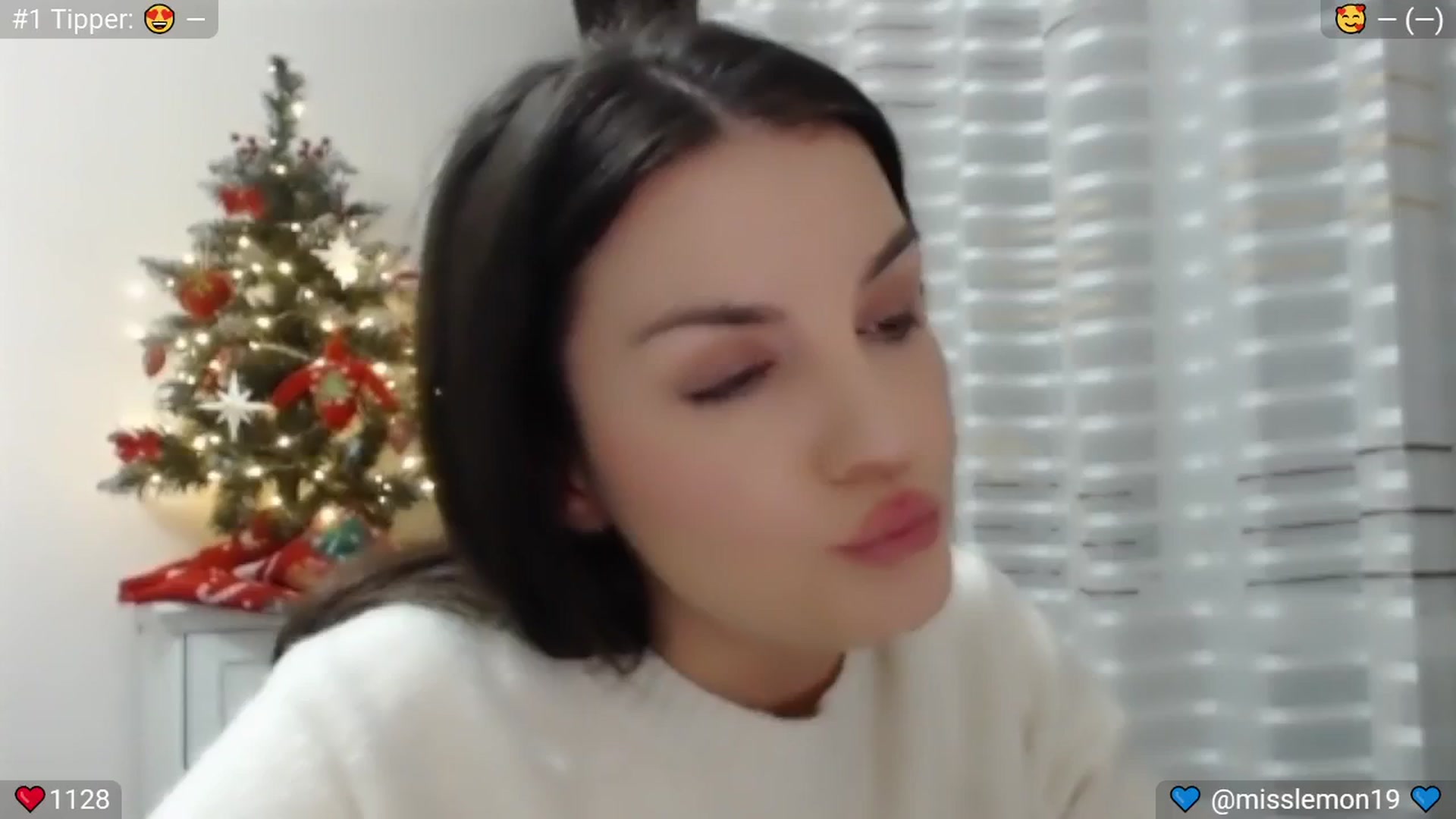 Gallery image thumbnail from SpicedPeach's myfreecams stream on, 12/28/2024, 22:34 image 12 of 20