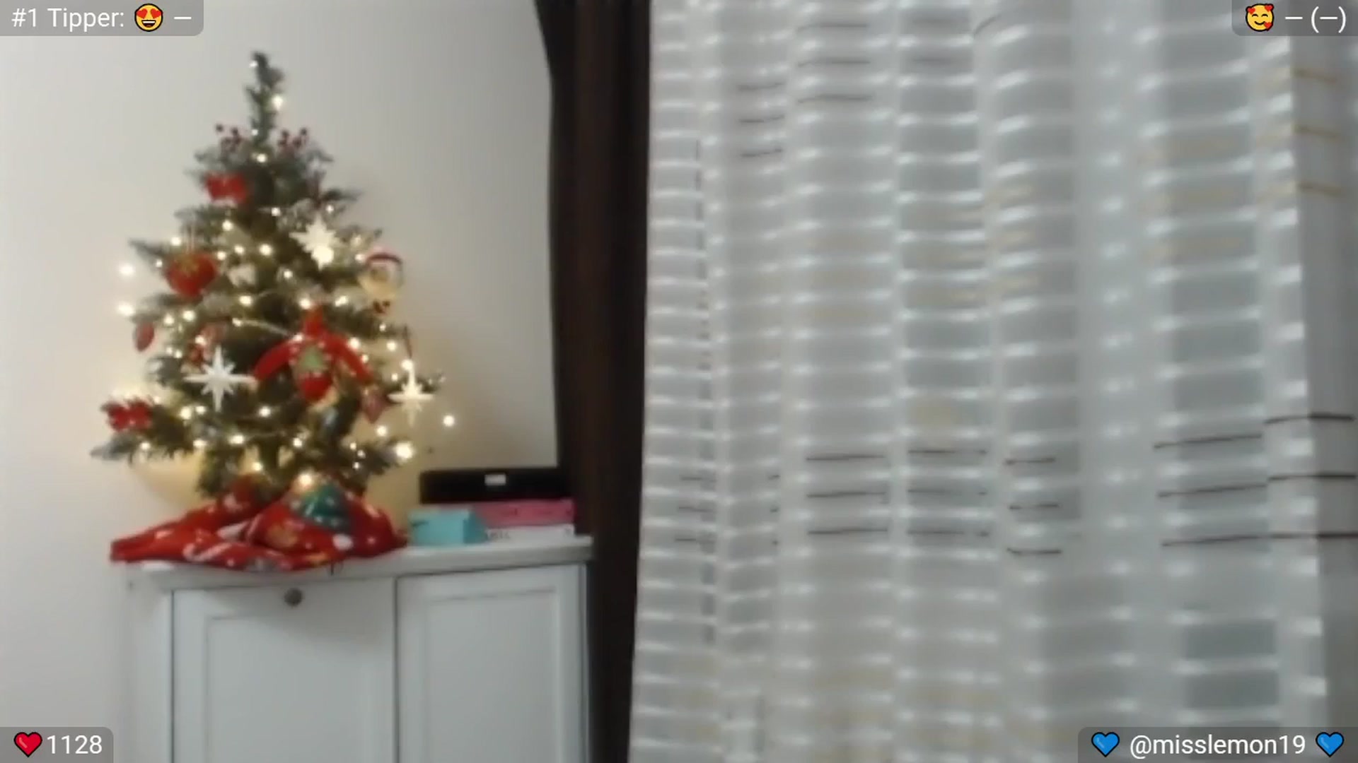 Gallery image thumbnail from SpicedPeach's myfreecams stream on, 12/28/2024, 22:34 image 17 of 20