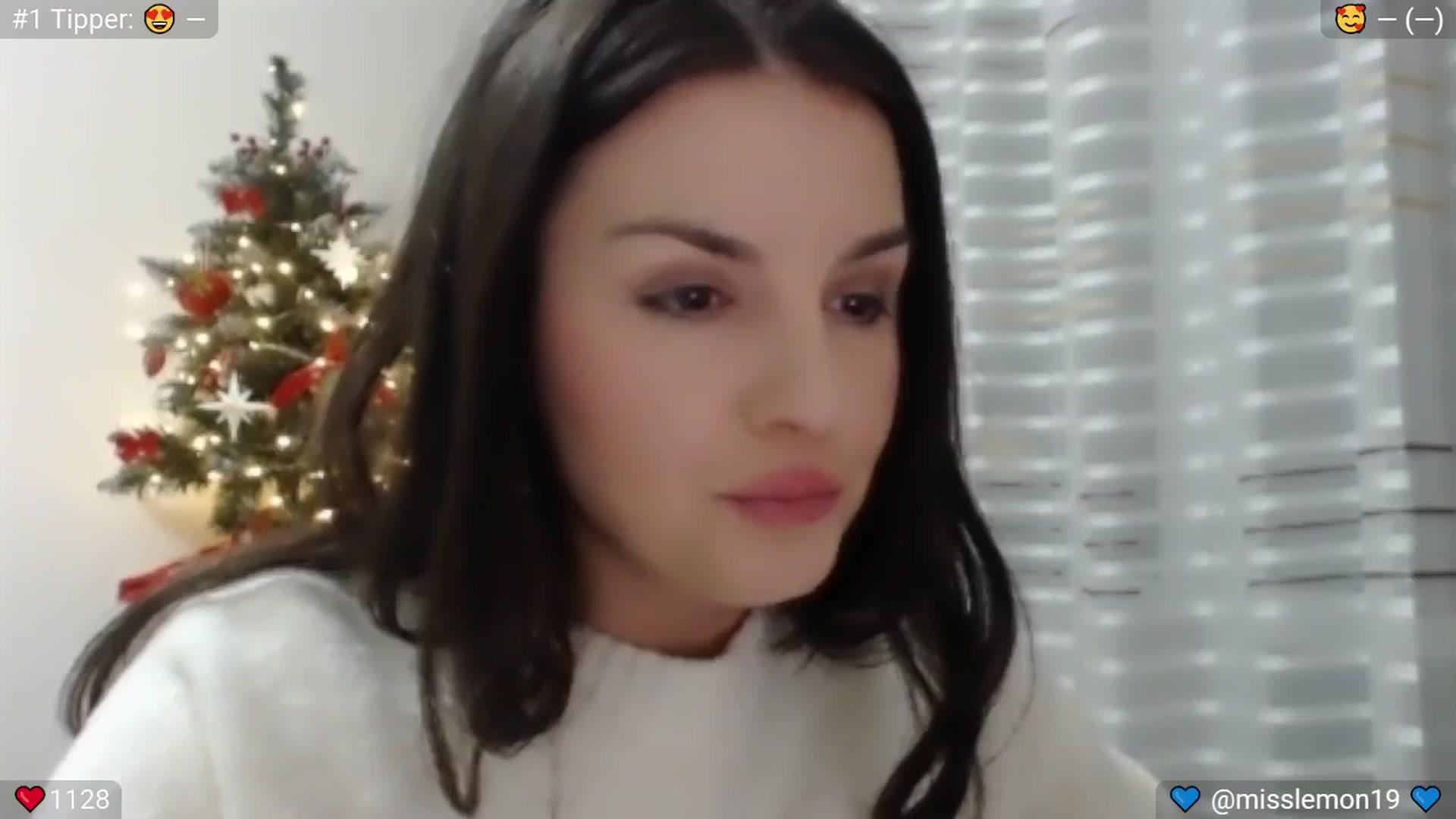 Gallery image thumbnail from SpicedPeach's myfreecams stream on, 12/28/2024, 22:34 image 6 of 20