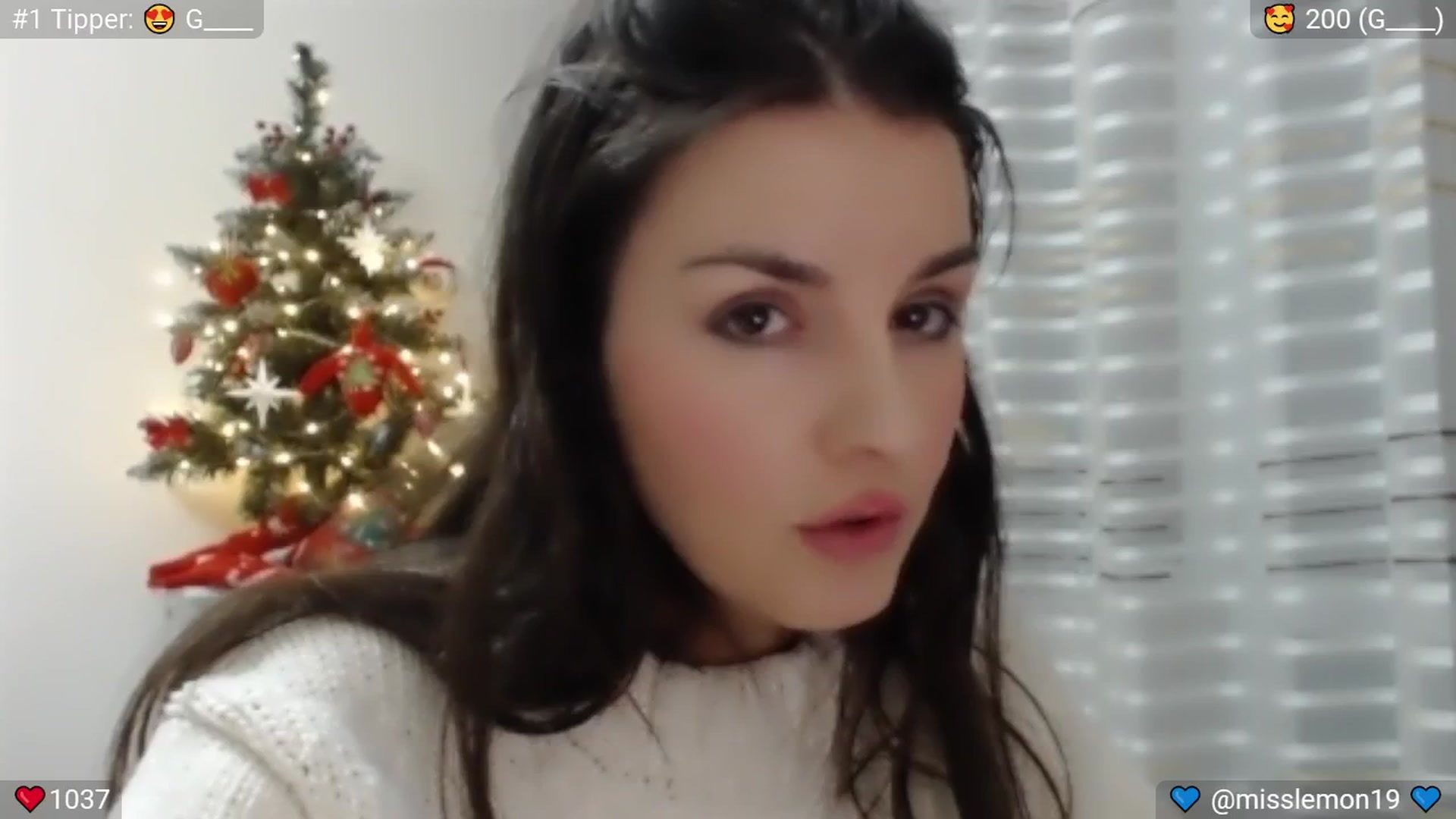 Gallery image thumbnail from SpicedPeach's myfreecams stream on, 12/29/2024, 23:40 image 6 of 20