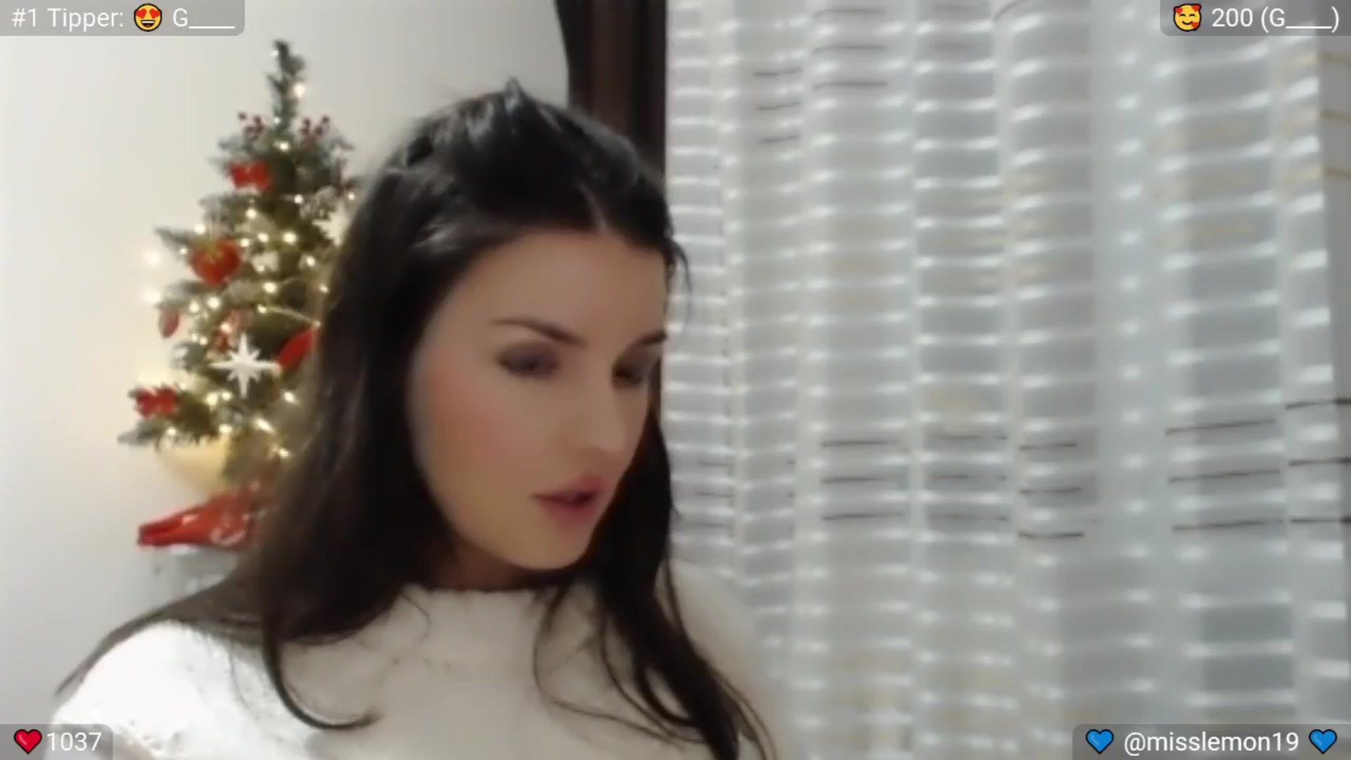Gallery image thumbnail from SpicedPeach's myfreecams stream on, 12/29/2024, 23:40 image 7 of 20