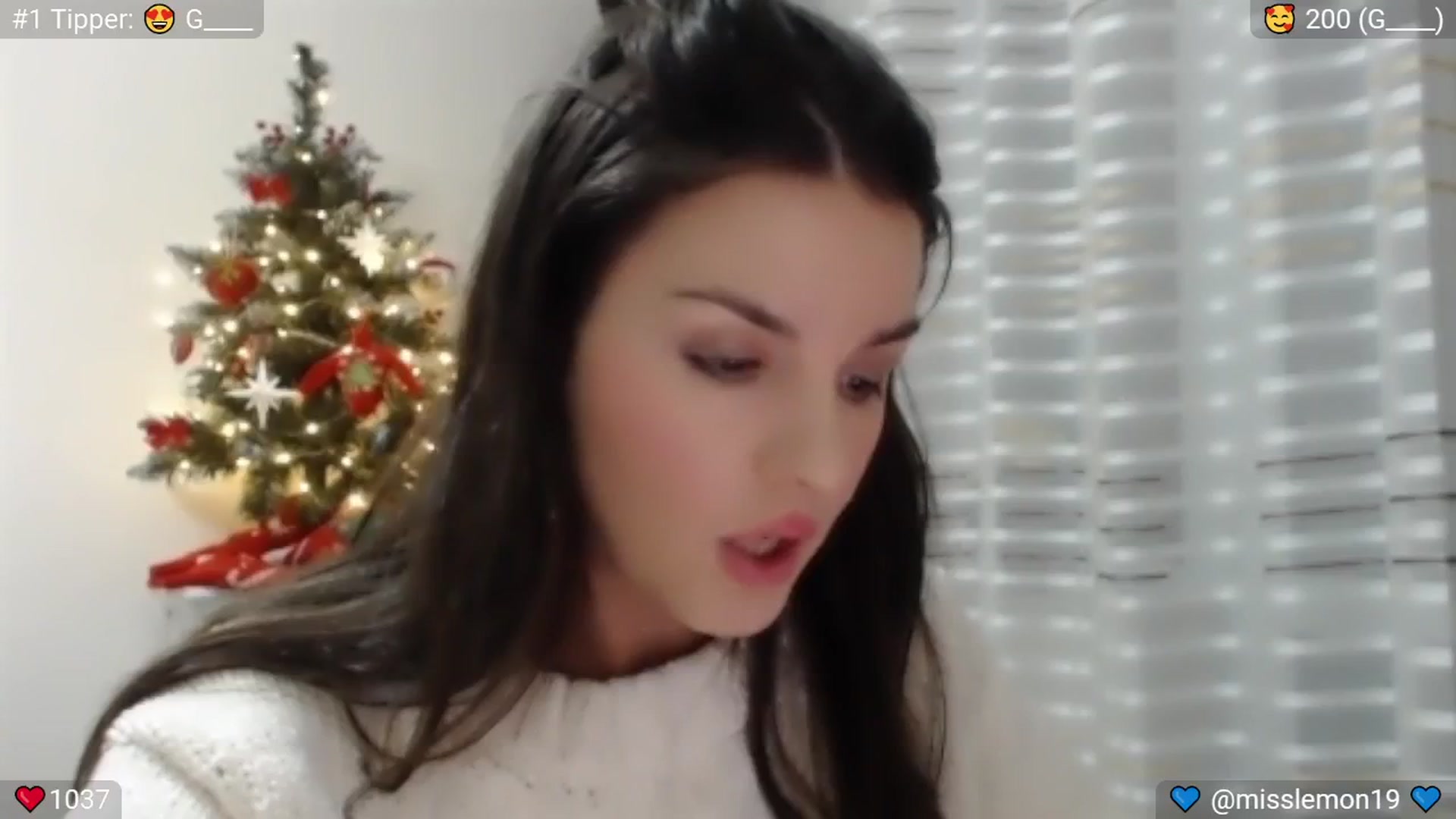 Gallery image thumbnail from SpicedPeach's myfreecams stream on, 12/29/2024, 23:40 image 4 of 20