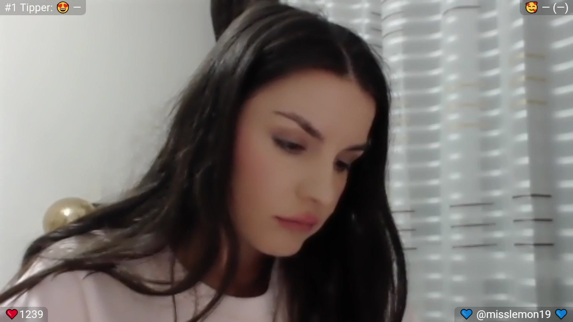 Gallery image thumbnail from SpicedPeach's myfreecams stream on, 01/11/2025, 23:04 image 1 of 20