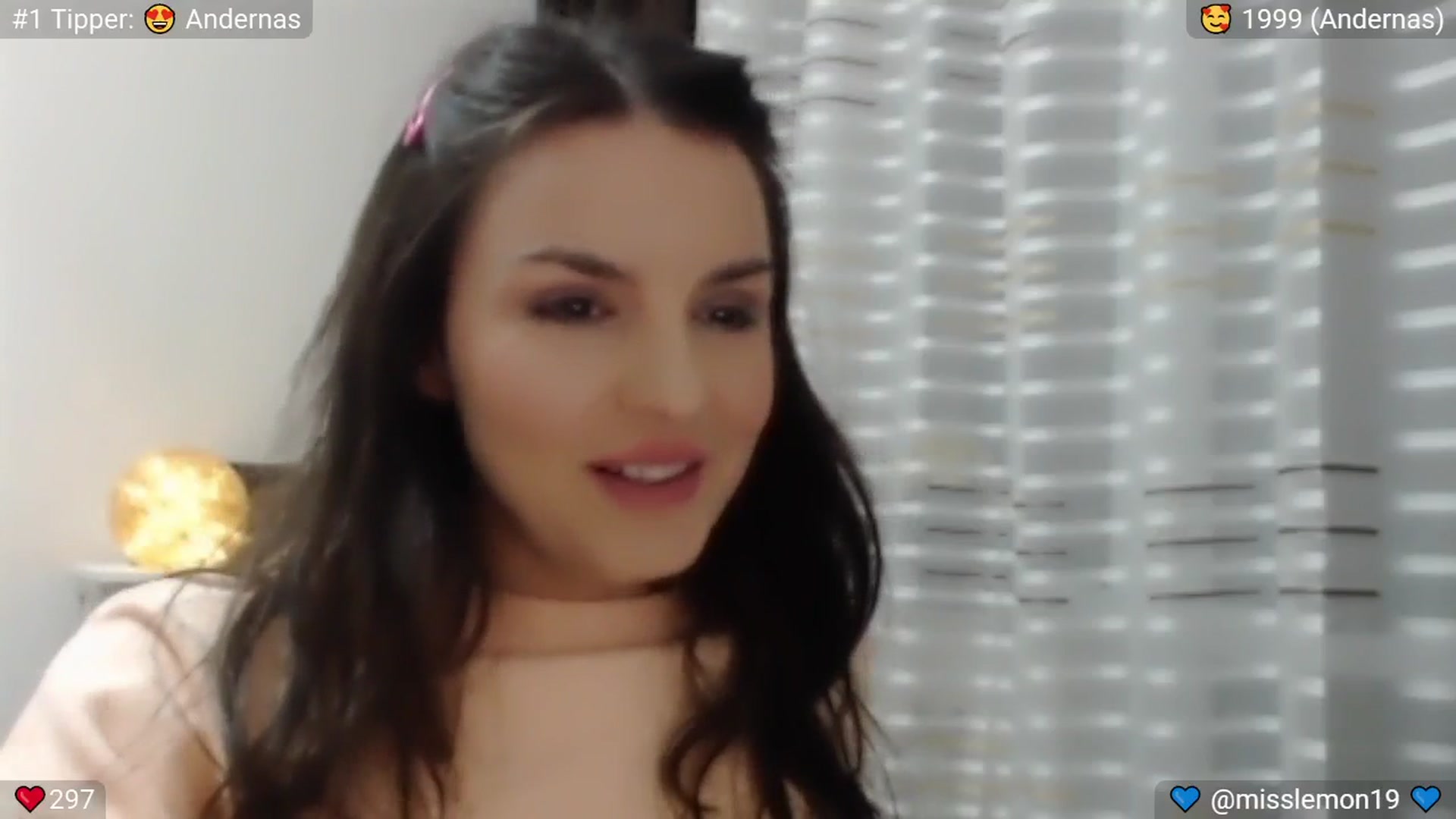 Gallery image thumbnail from SpicedPeach's myfreecams stream on, 02/02/2025, 24:25 image 3 of 20