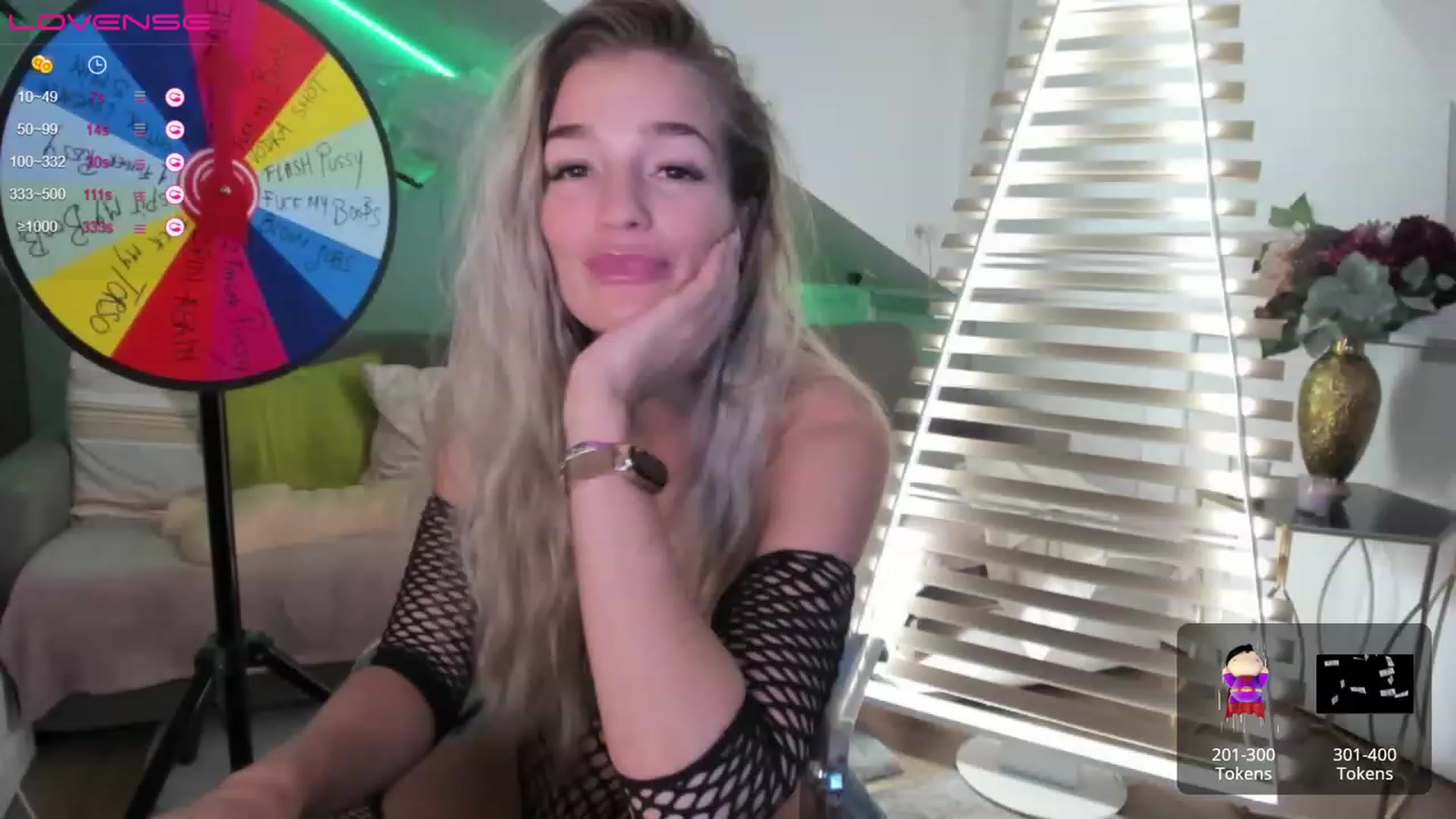 Gallery image thumbnail from SpicyLady87's myfreecams stream on, 03/27/2023, 21:31 image 18 of 20