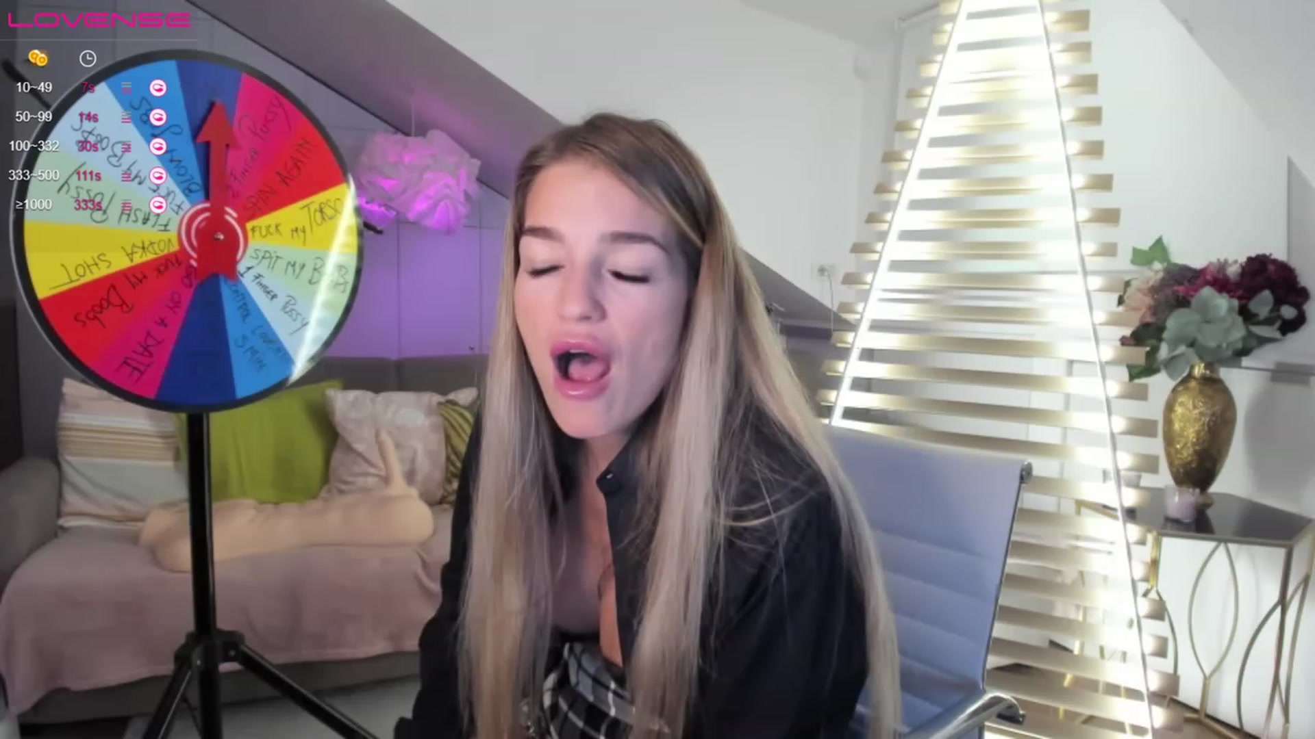 Gallery image thumbnail from SpicyLady87's myfreecams stream on, 03/28/2023, 21:59 image 4 of 20